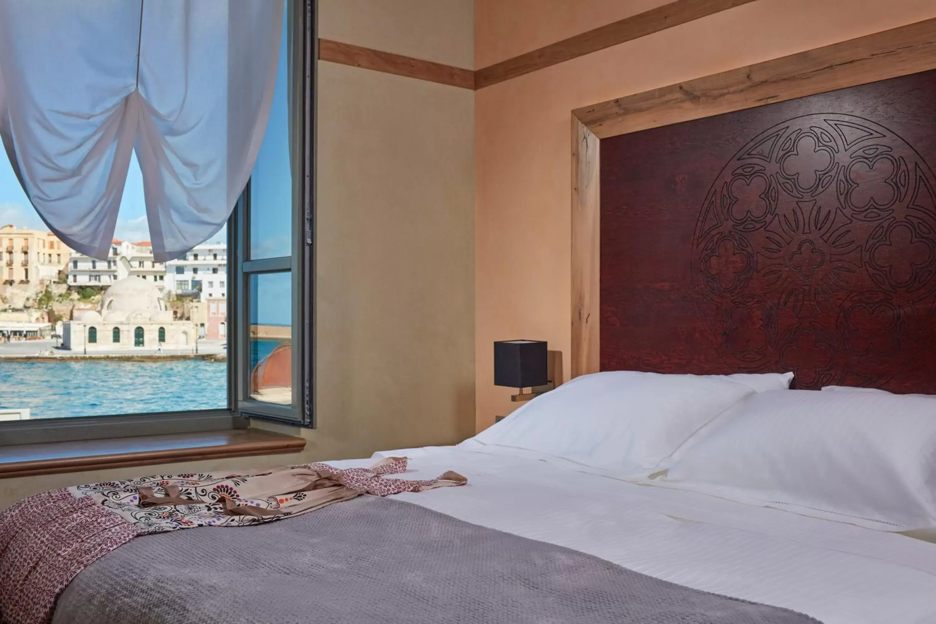 Sea view, Bed in Domus Renier Boutique Hotel - Historic Hotels Worldwide