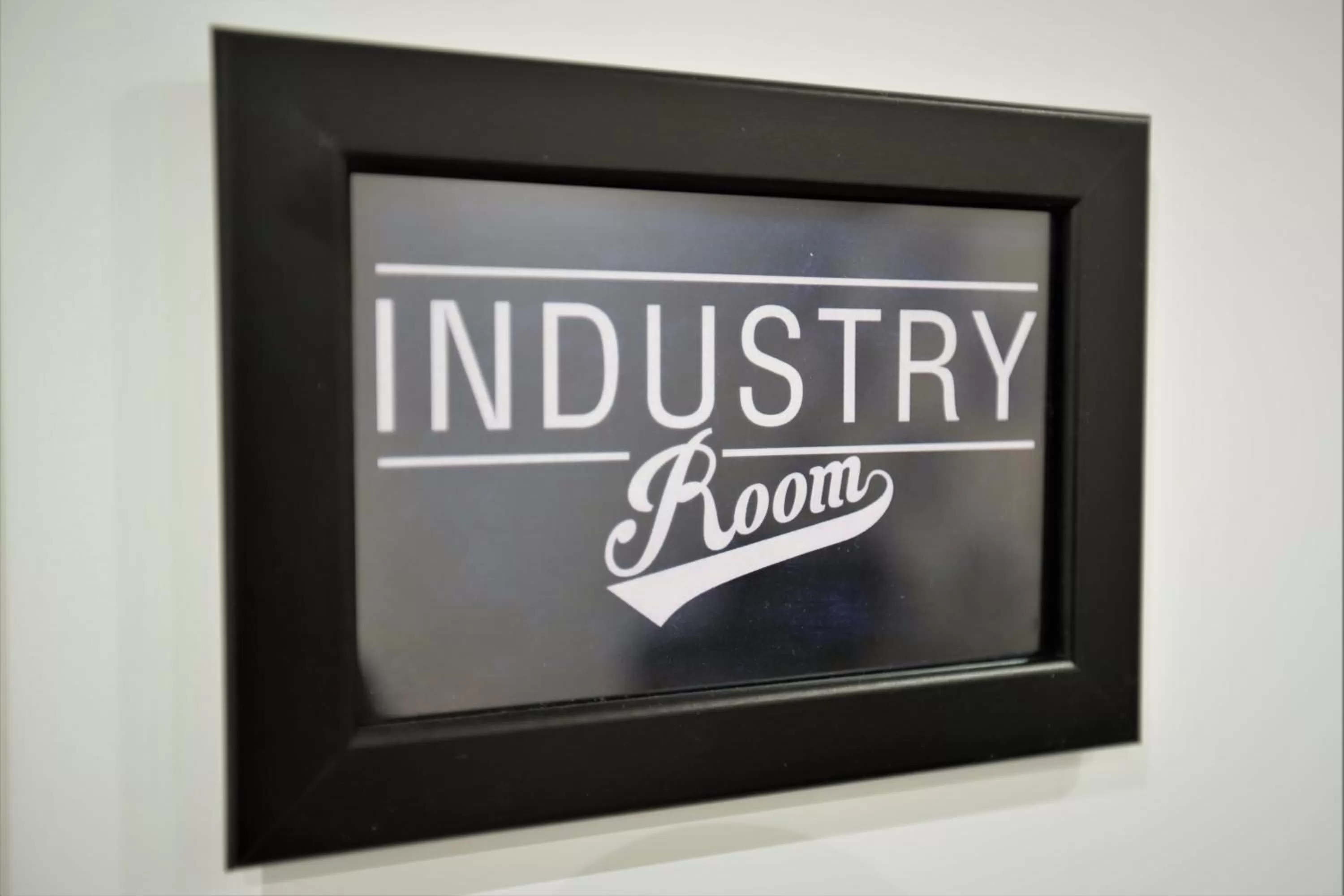 Decorative detail in Napoli Vesuvio Apartments by Dimorra