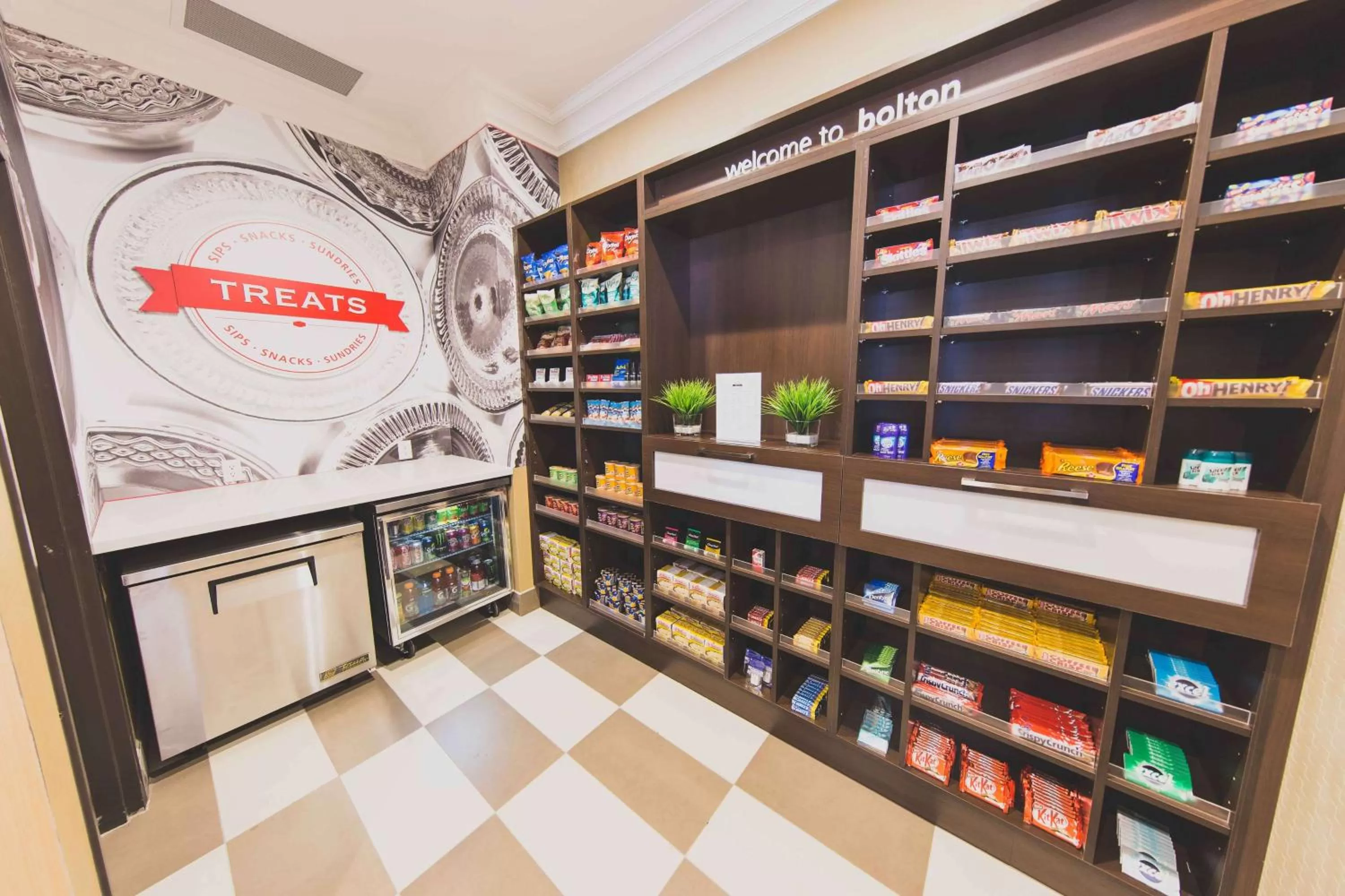 Restaurant/places to eat in Hampton Inn & Suites by Hilton Bolton