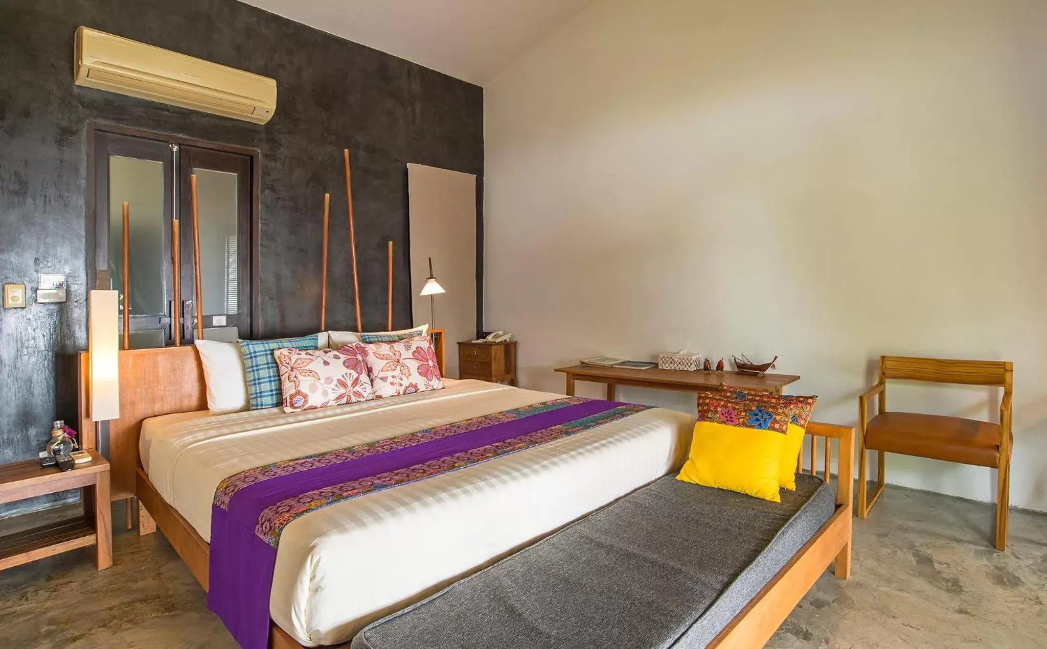 Bed in Islanda Hideaway Resort - SHA Extra Plus