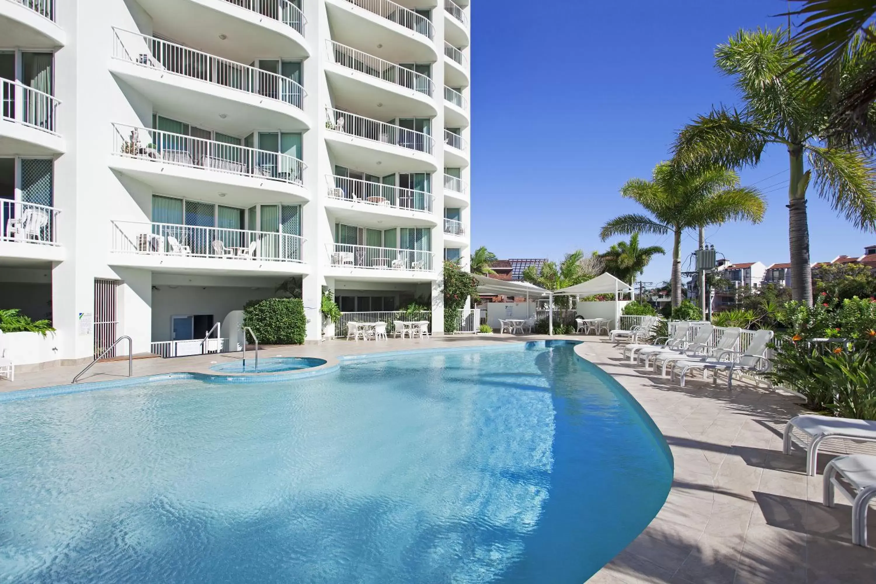 Swimming Pool in Crystal Bay On The Broadwater