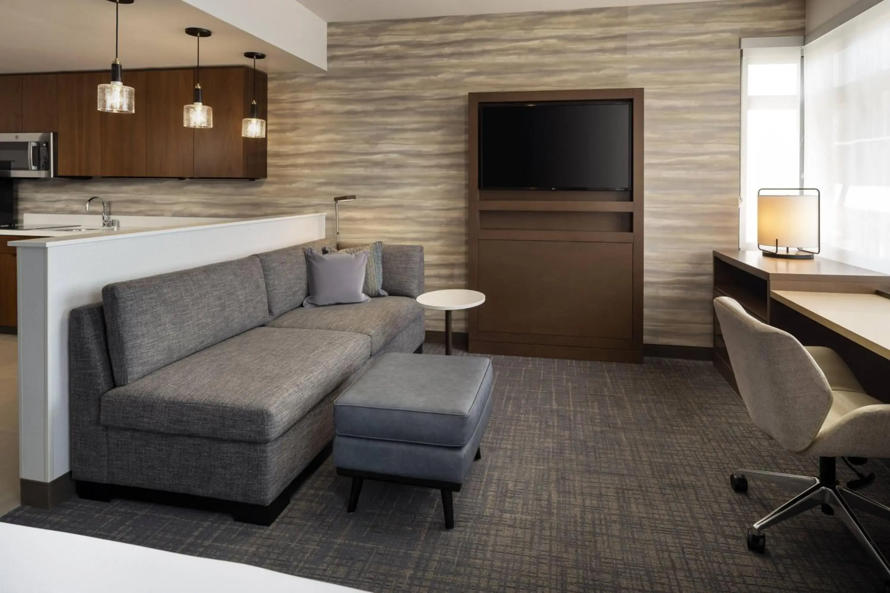 Photo of the whole room, Seating Area in Residence Inn by Marriott Oakland Downtown