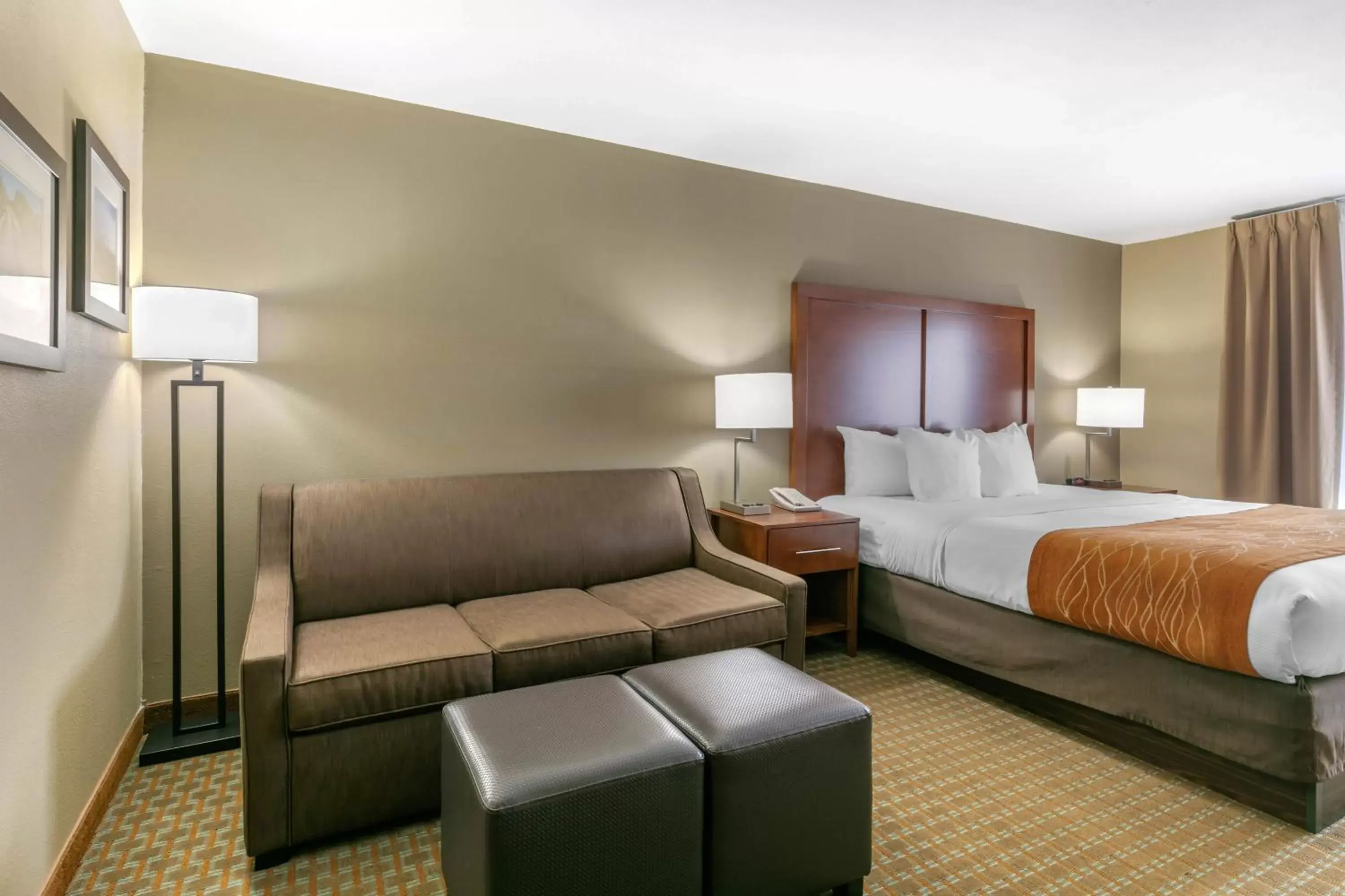 King Suite - Accessible/Non-Smoking in Comfort Inn & Suites Marion I-57