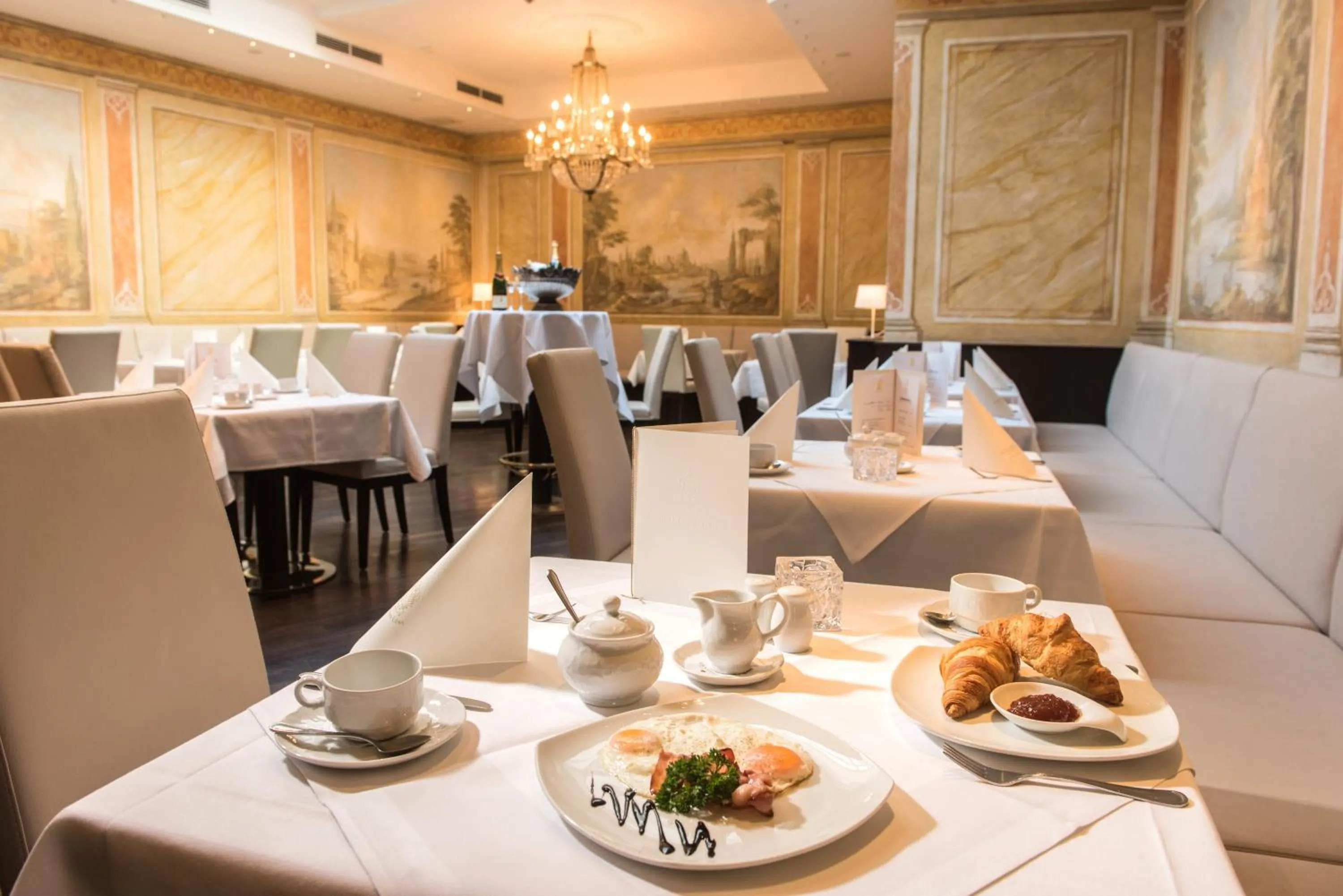 Restaurant/places to eat in Hotel Goldener Löwe