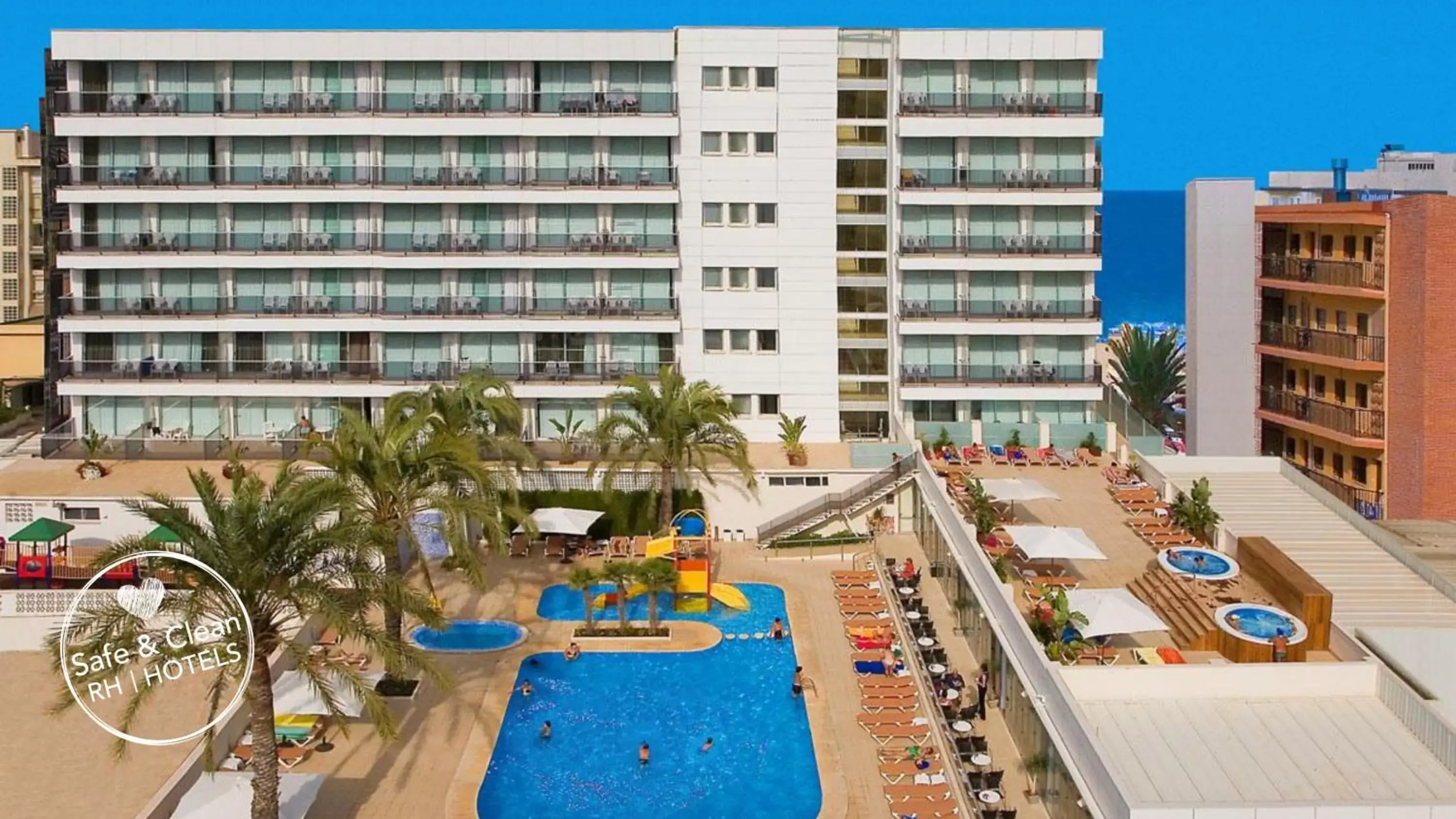 Balcony/Terrace, Pool View in Hotel RH Bayren Parc