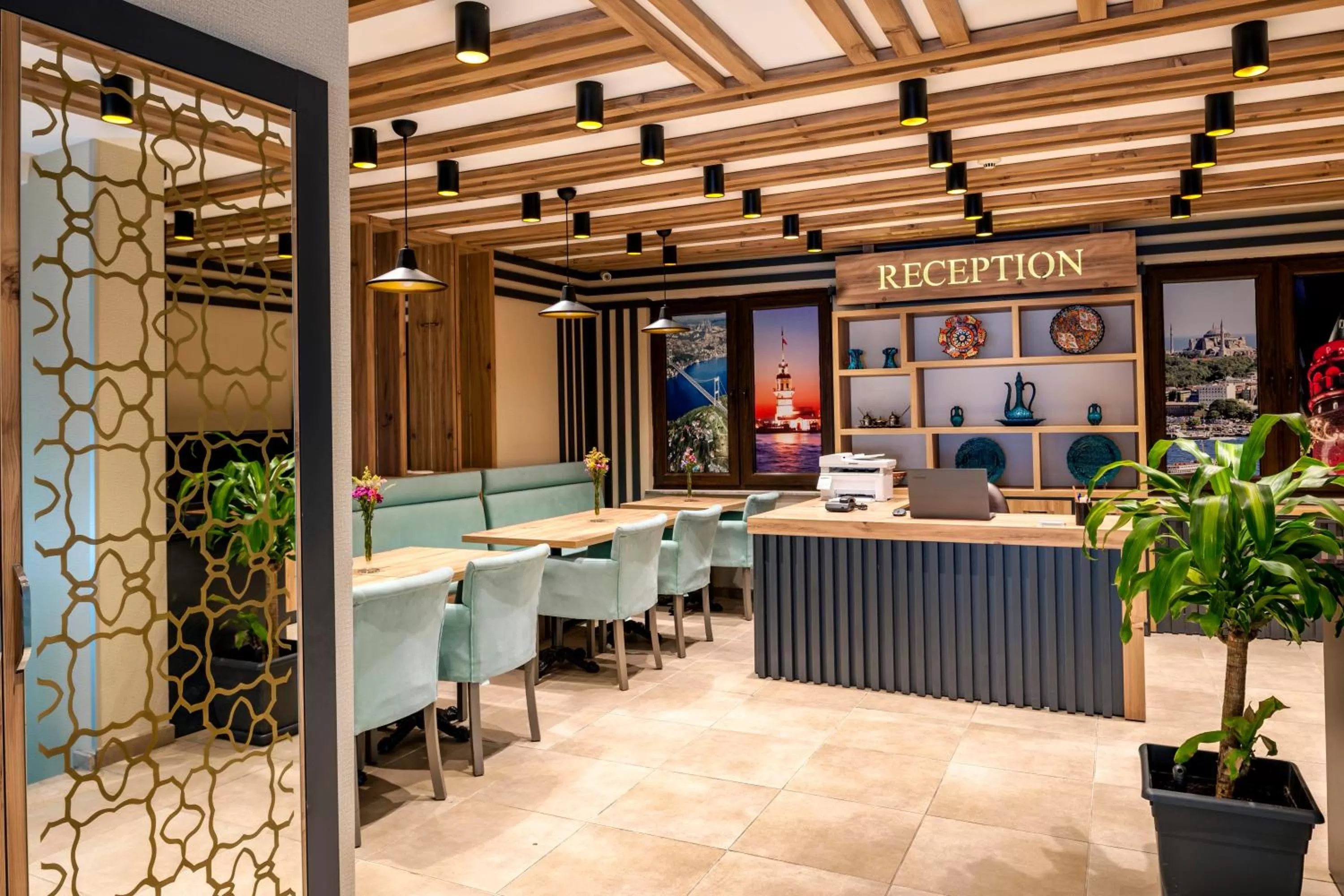 Lobby or reception in Kupeli Hotel