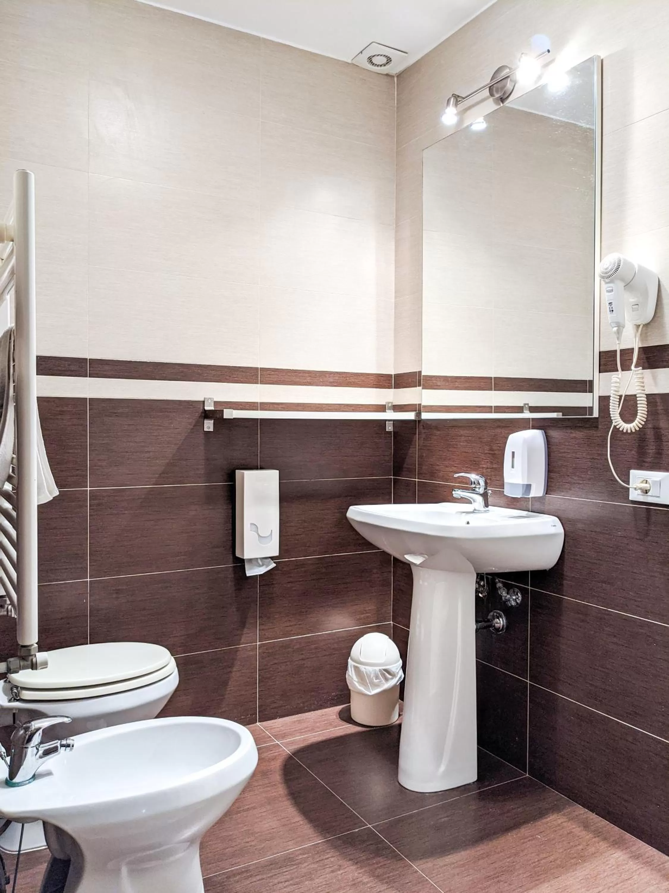 Toilet in Isa Residence Fiumicino Airport