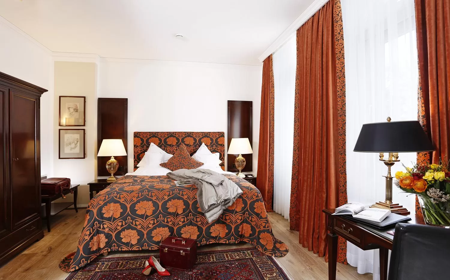 Bed in Romantik Hotel Gebhards