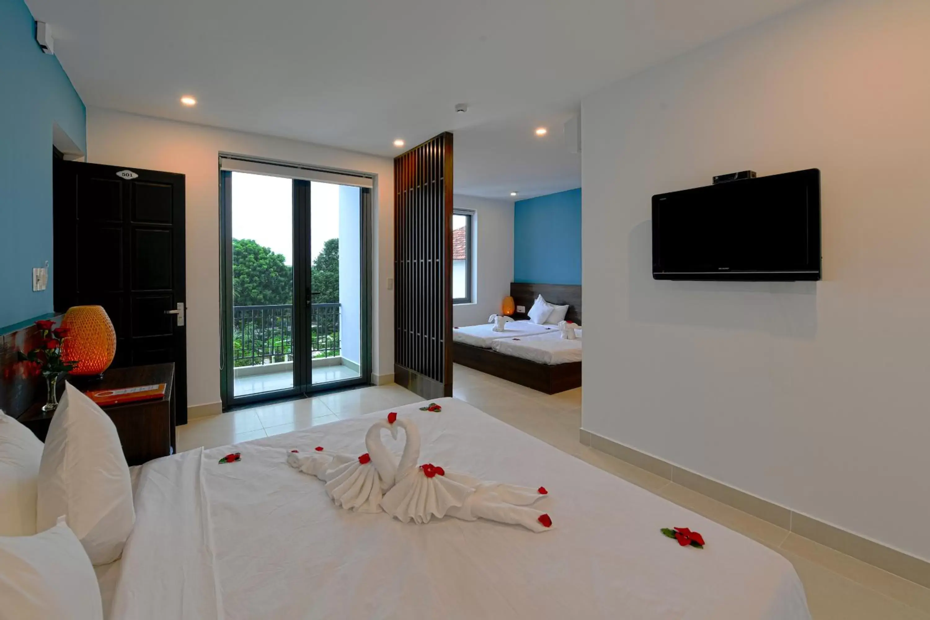 Photo of the whole room, Bed in Hoi An Dream City Hotel