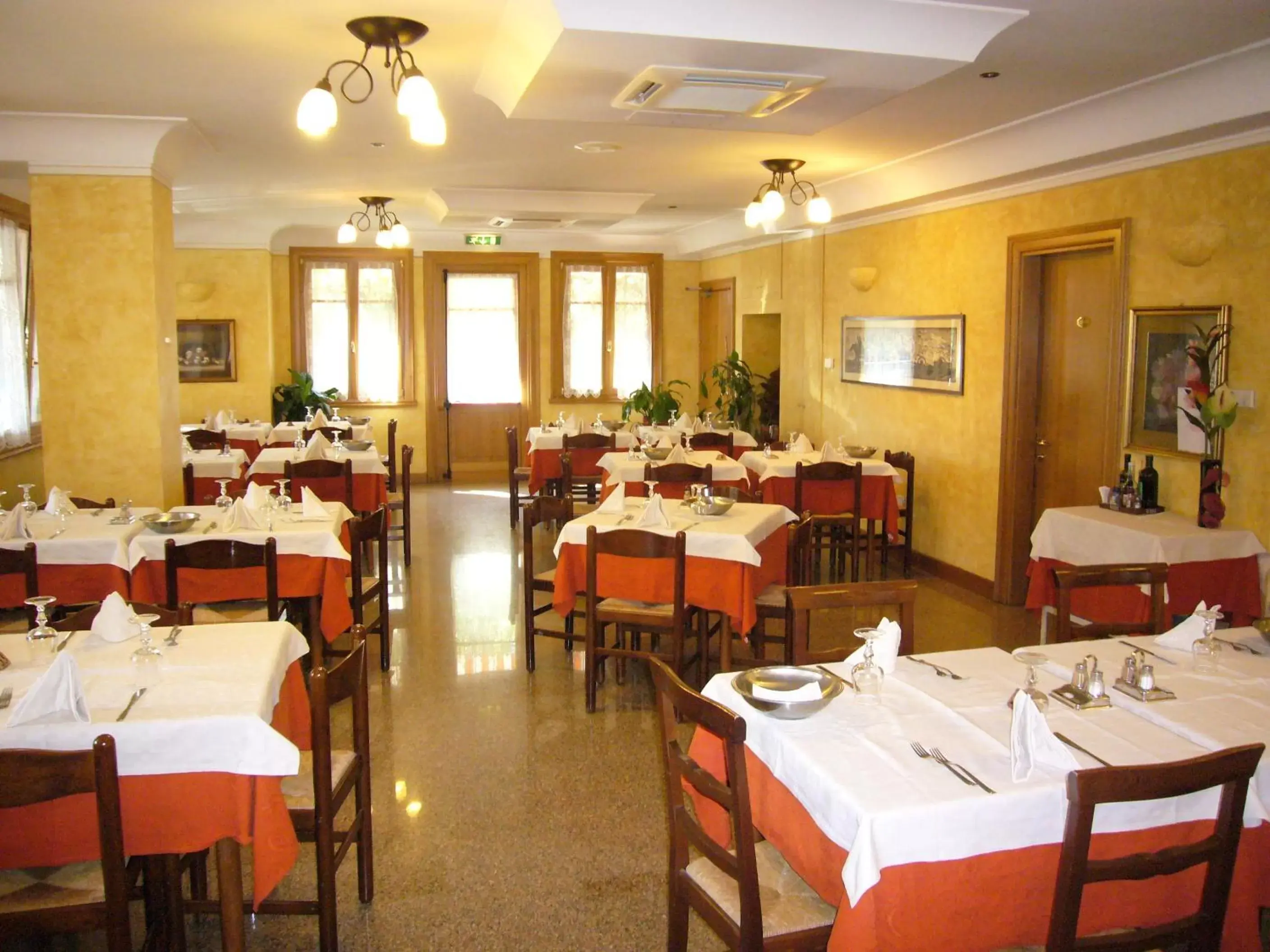 Lounge or bar, Restaurant/Places to Eat in Trattoria Bettola