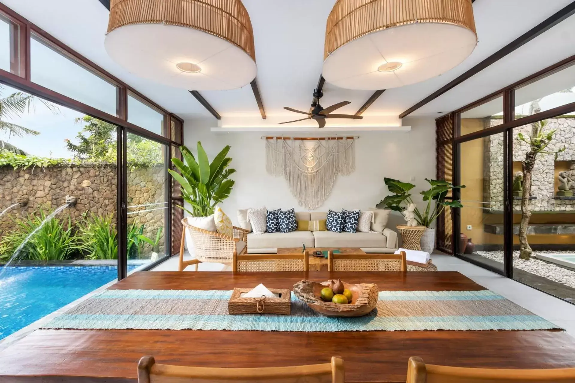 Living room in Ubud Green Resort Villas Powered by Archipelago