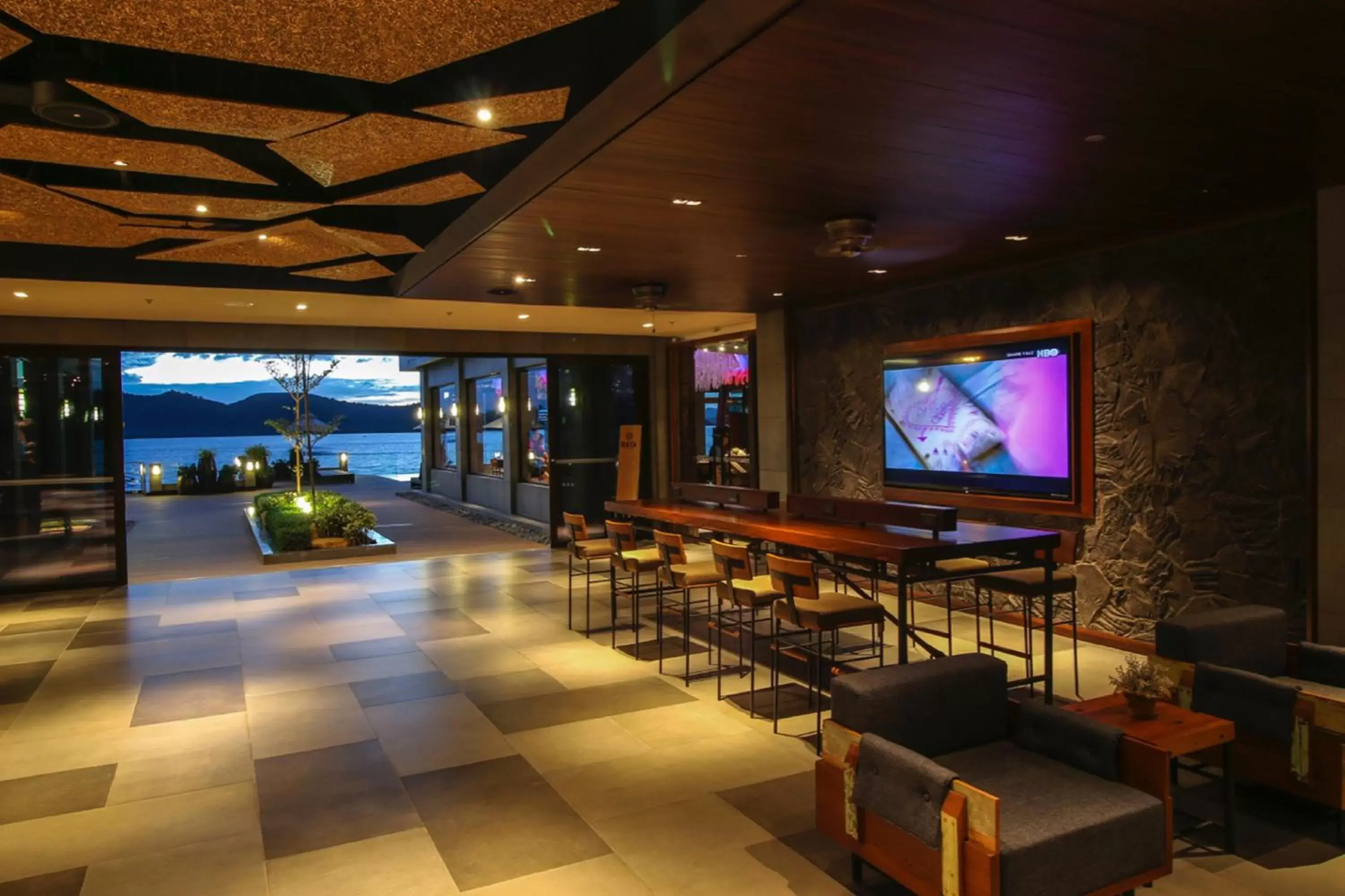 Facade/entrance, Lounge/Bar in Two Seasons Coron Bayside Hotel