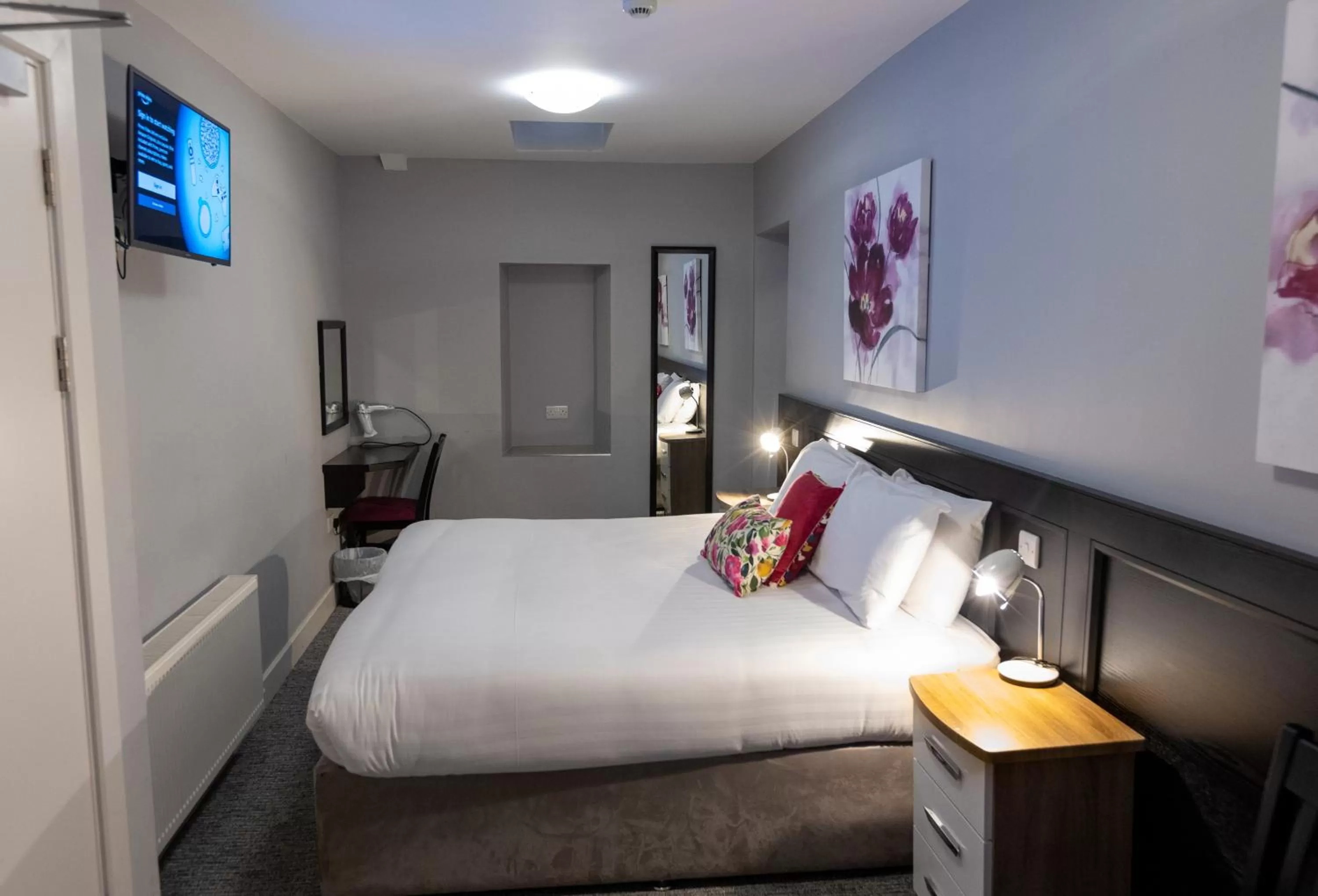 Bed in Behan's Horseshoe Bar & Restaurant