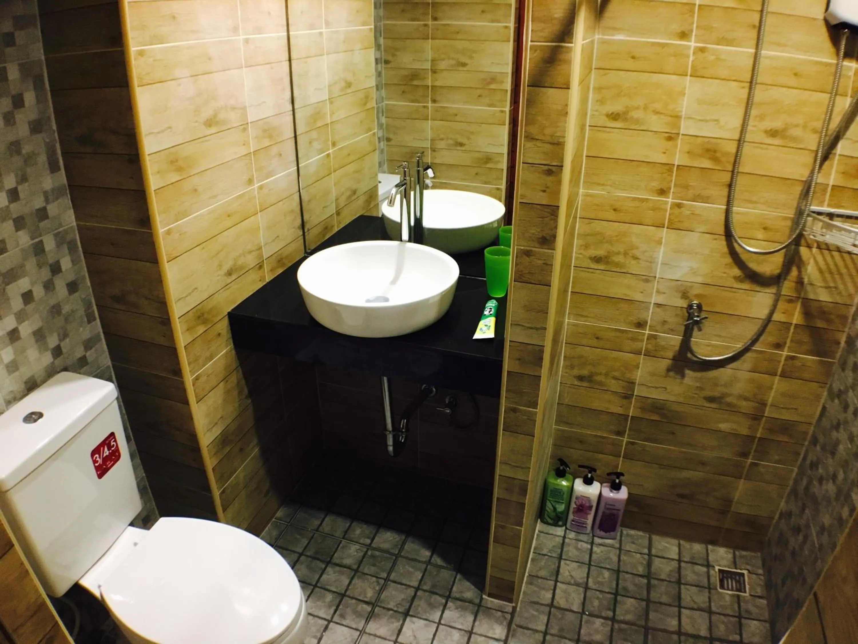 Bathroom in Popcorn House Ratchada