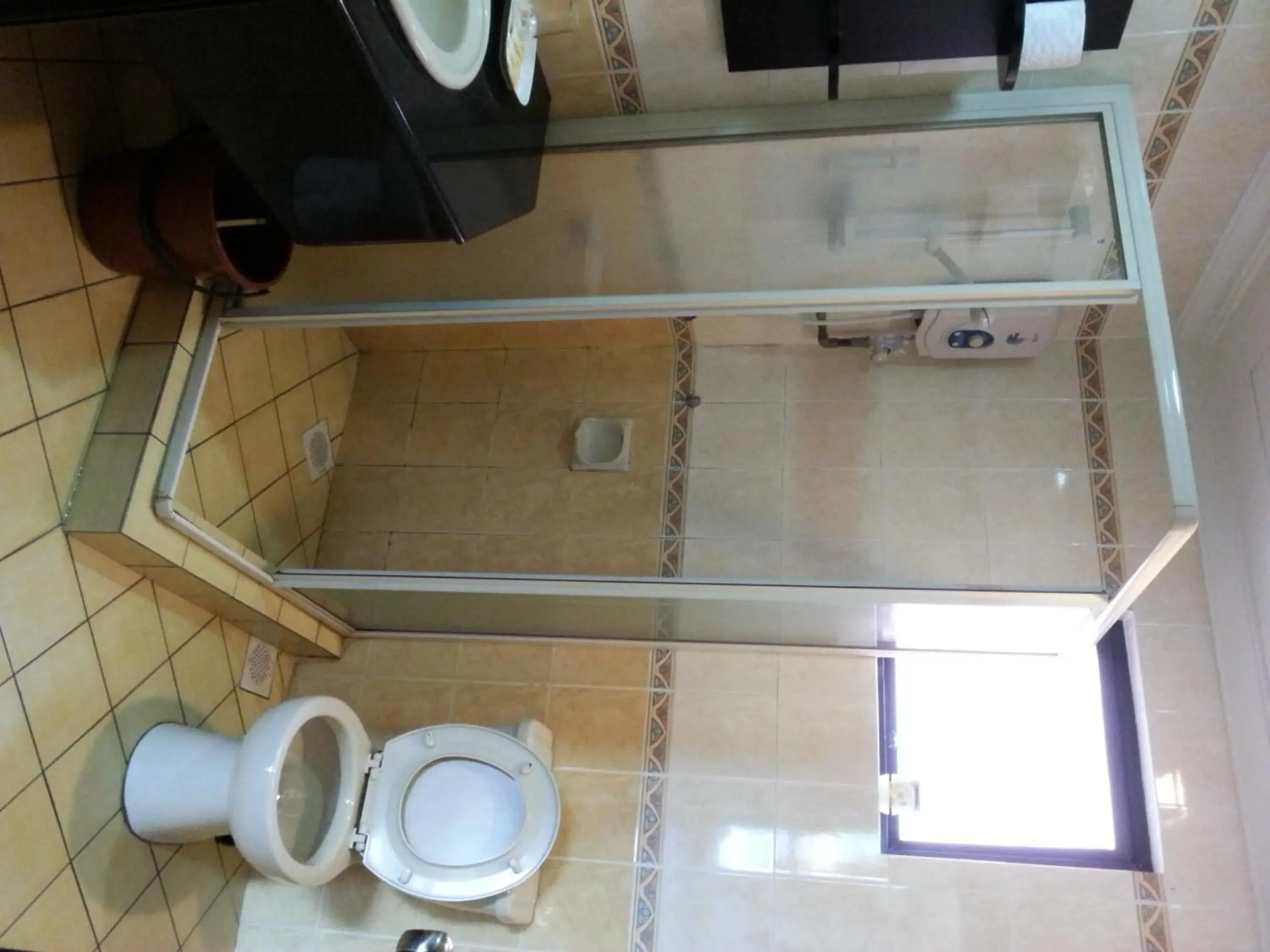 Bathroom in Dorcas Service Apartment - Marina Court