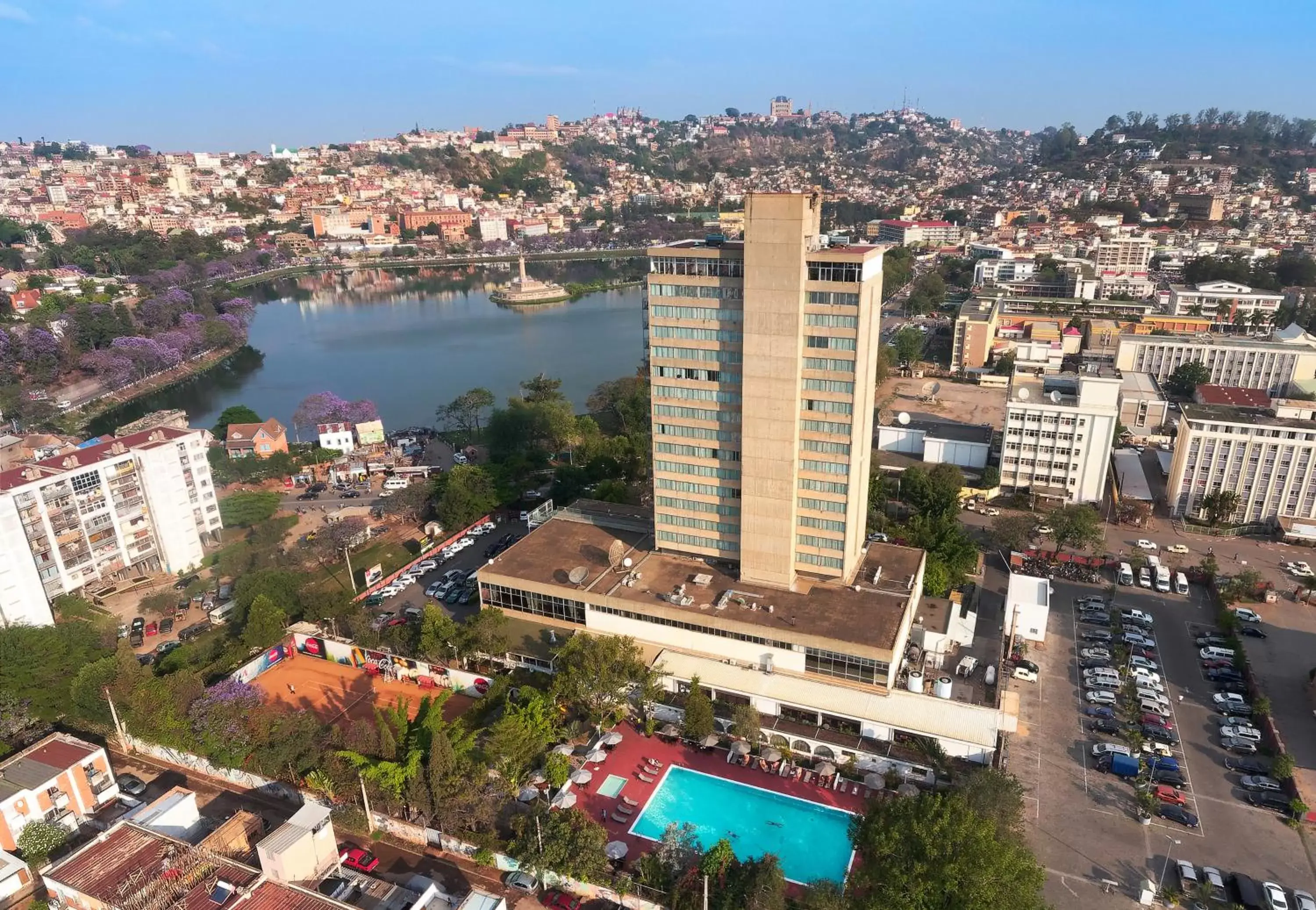 Property building, Bird's-eye View in Carlton Madagascar