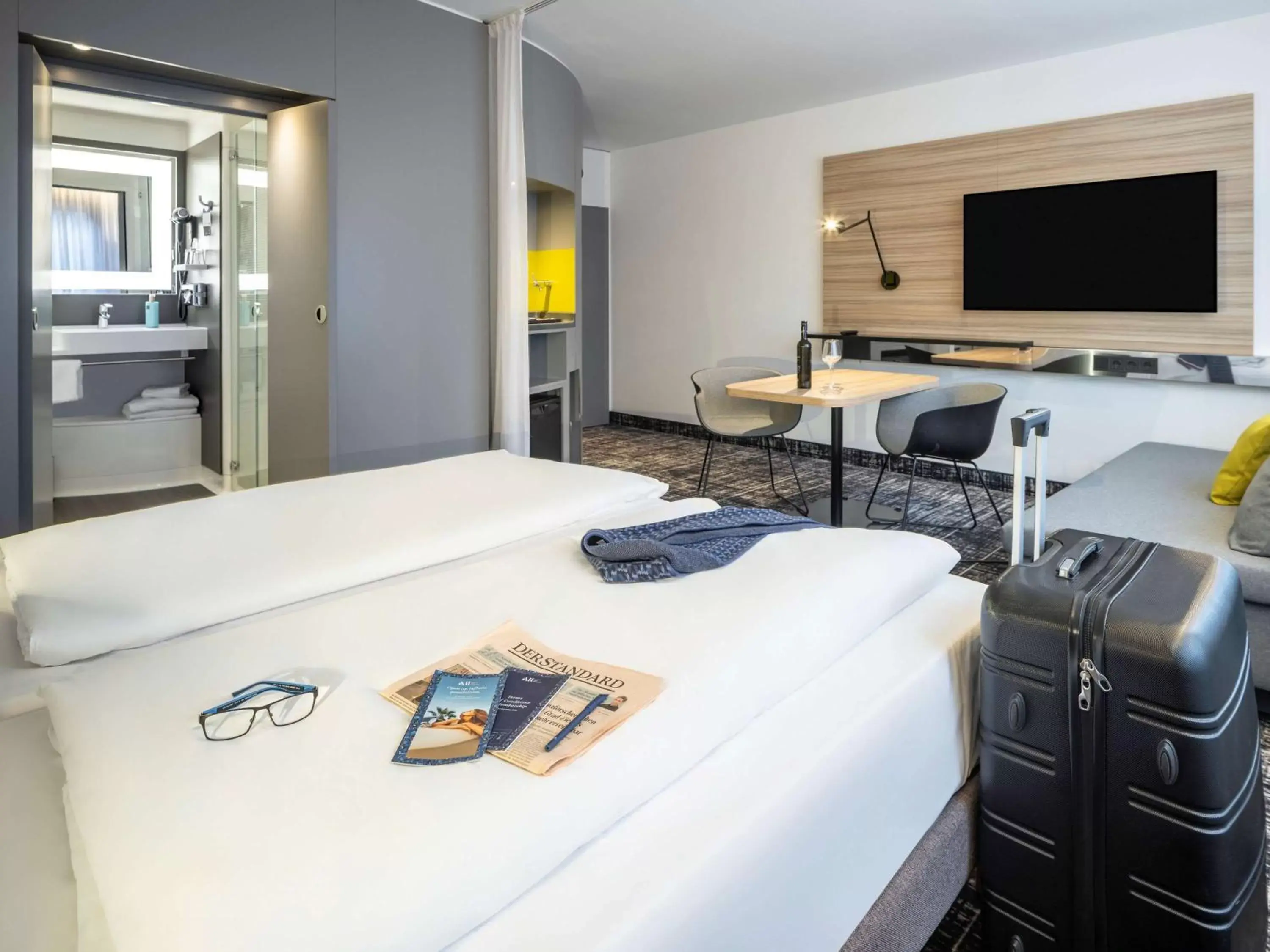 Bedroom, Bed in Novotel Suites Wien City Donau