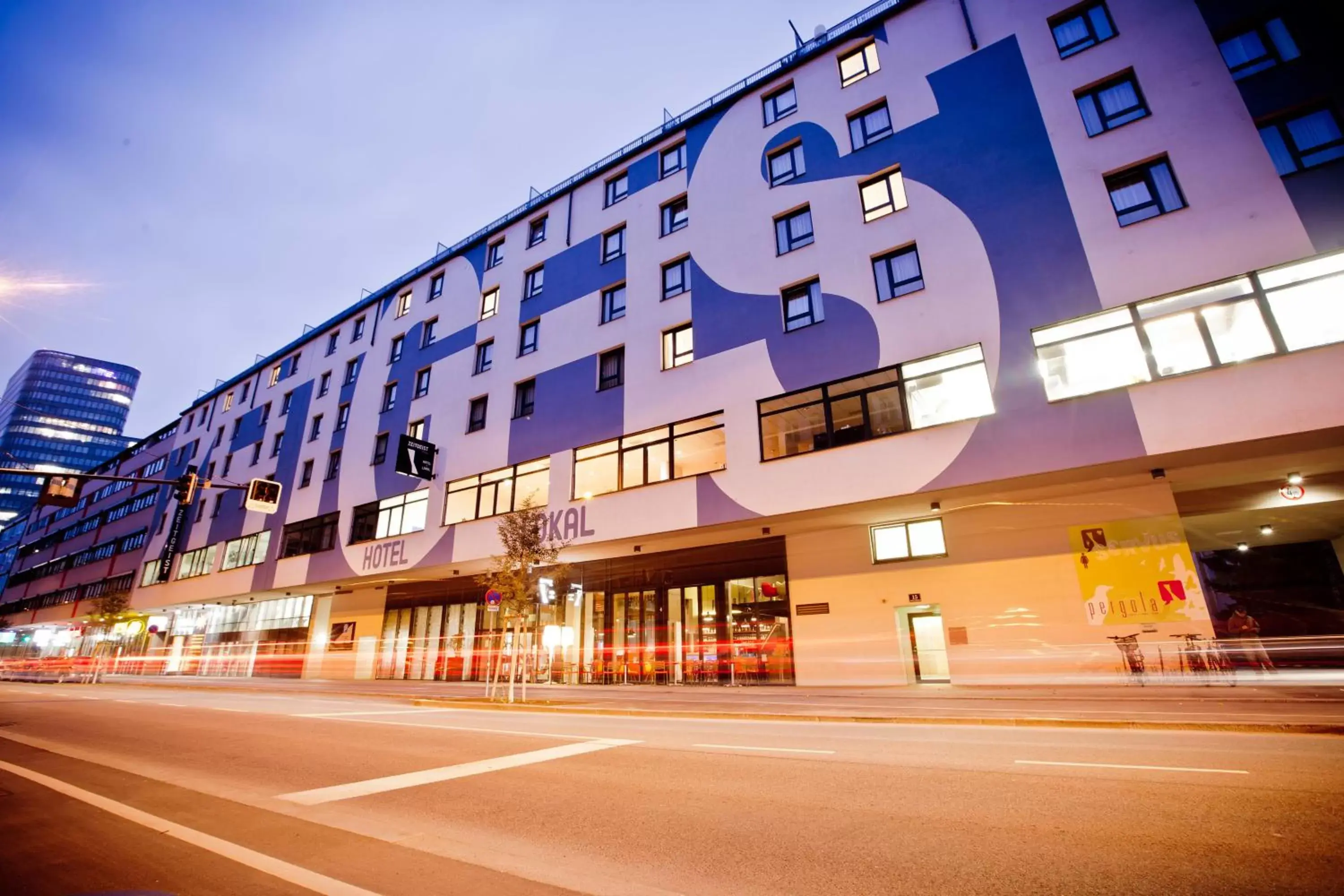 Facade/entrance, Property Building in Hotel Zeitgeist Vienna Hauptbahnhof