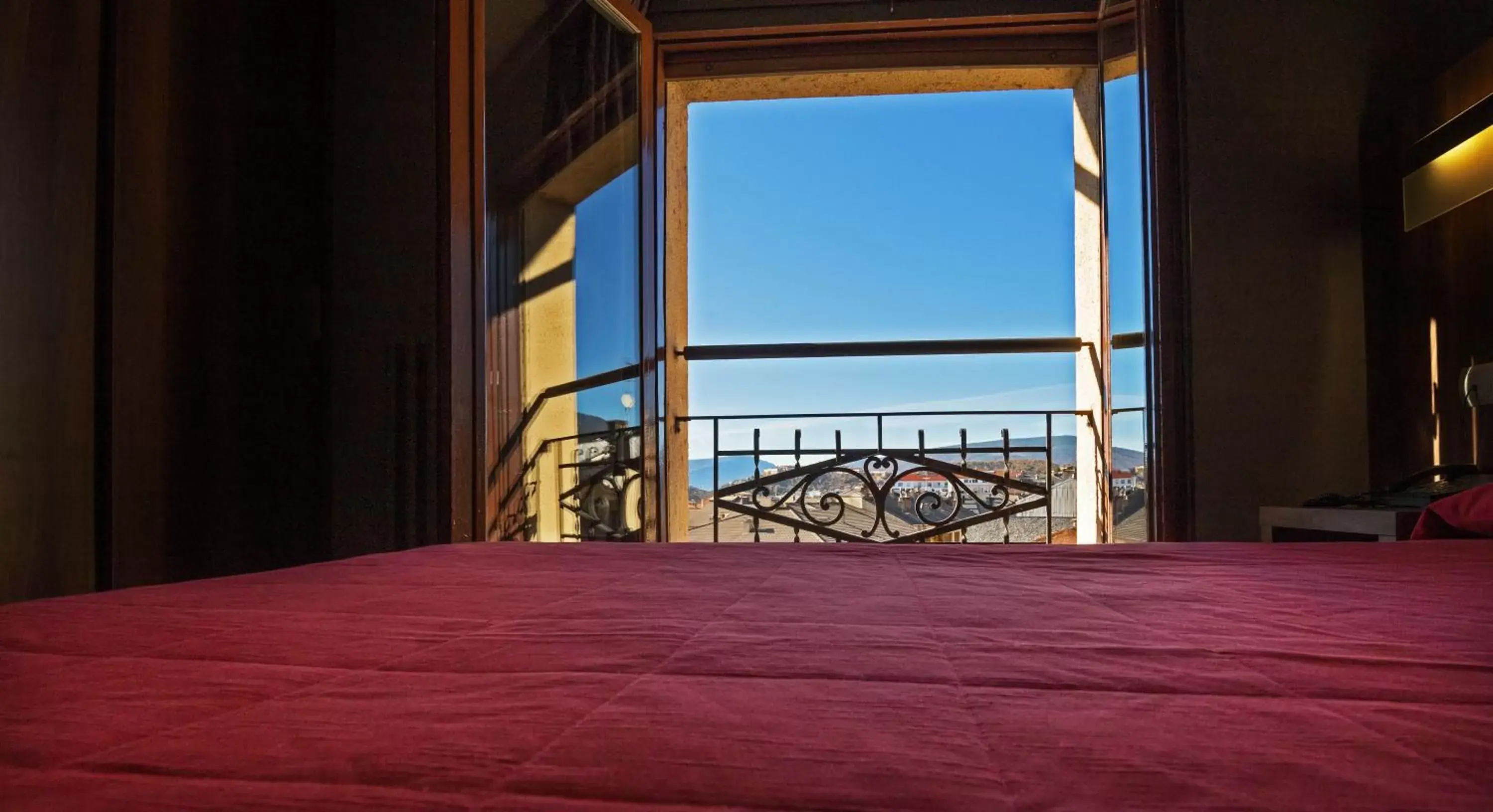 Bed, Sea View in Hotel Avenida