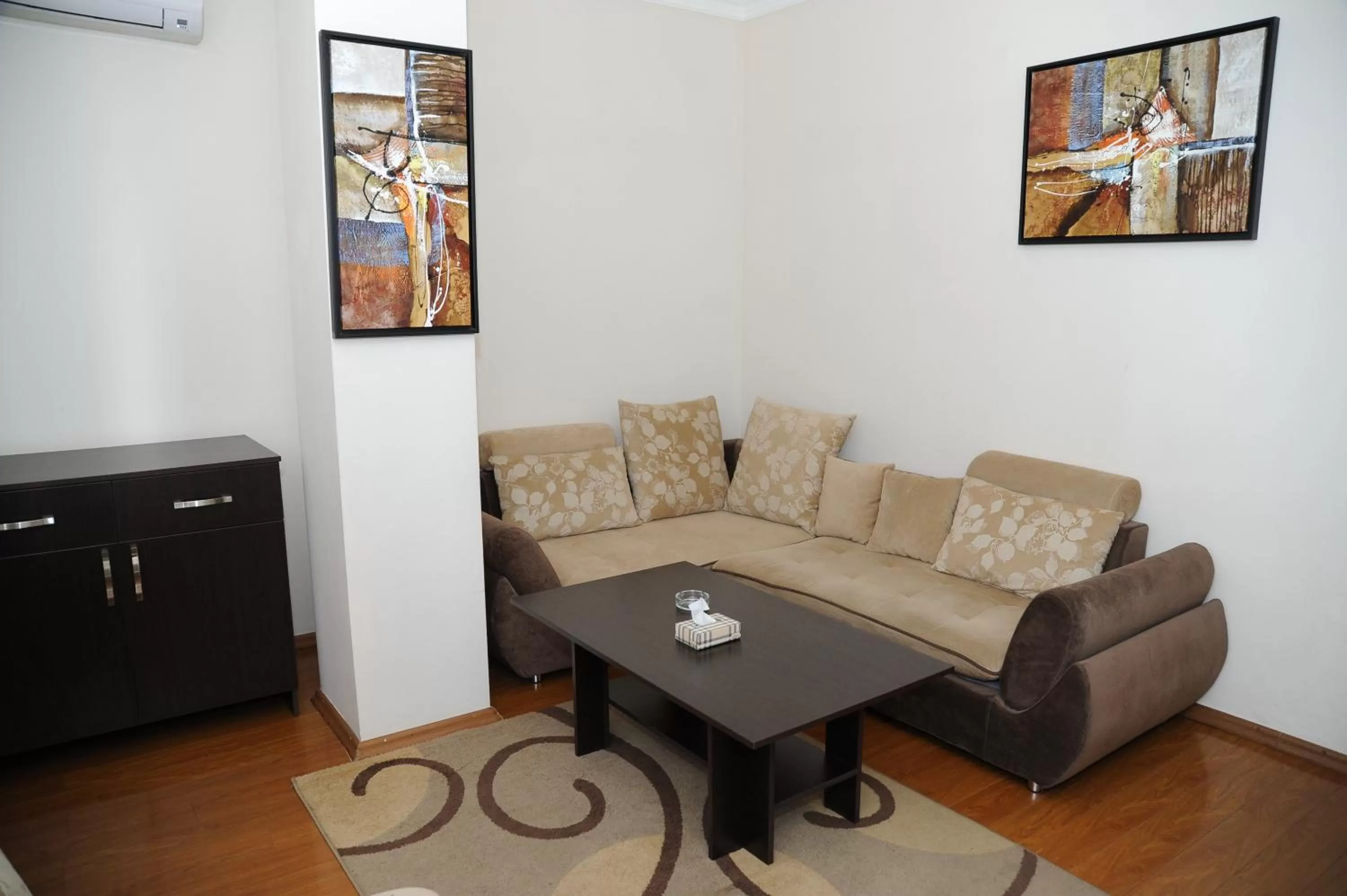 Seating area in Villa 29