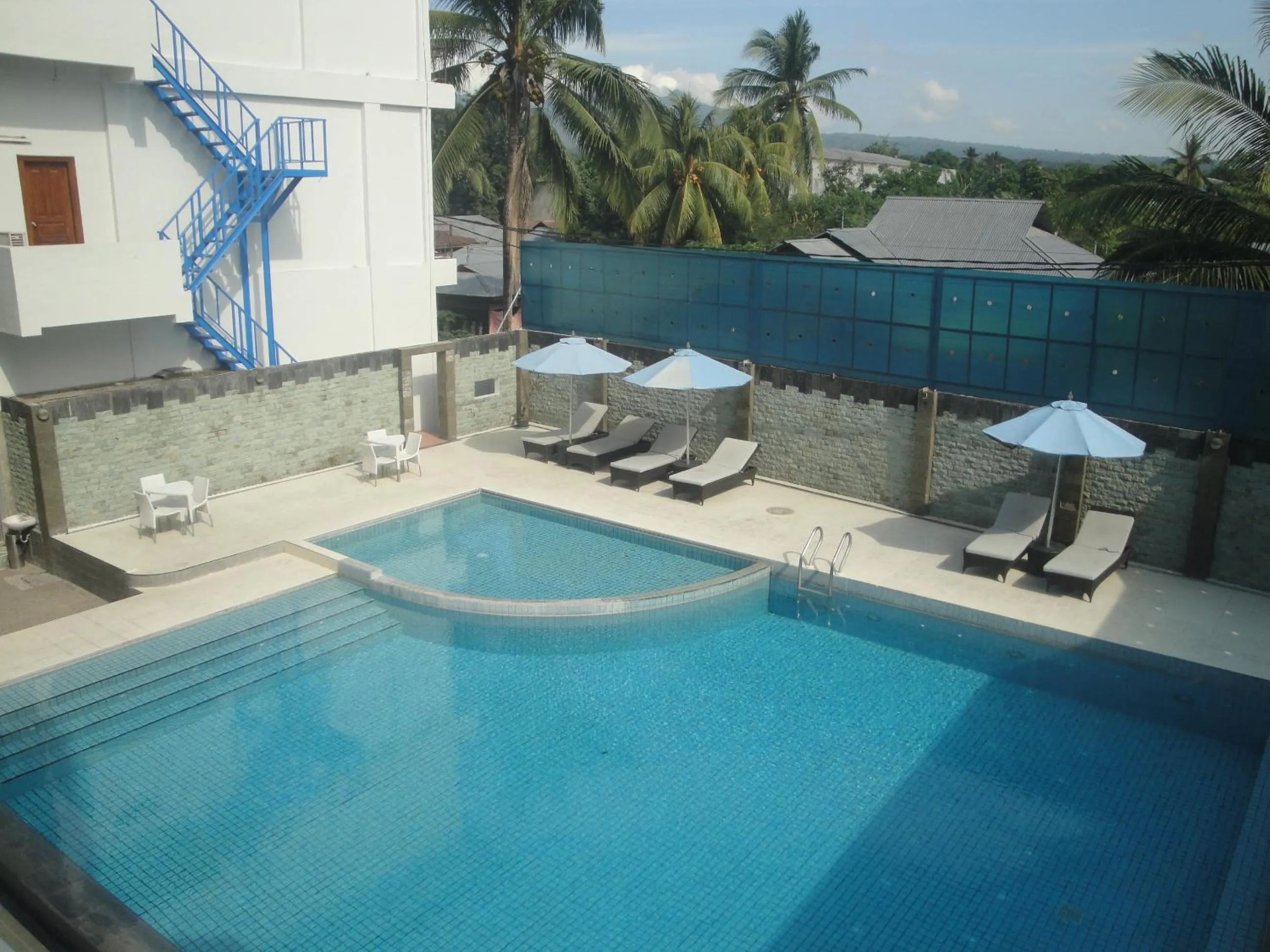 Swimming pool in Sylvia Hotel Maumere