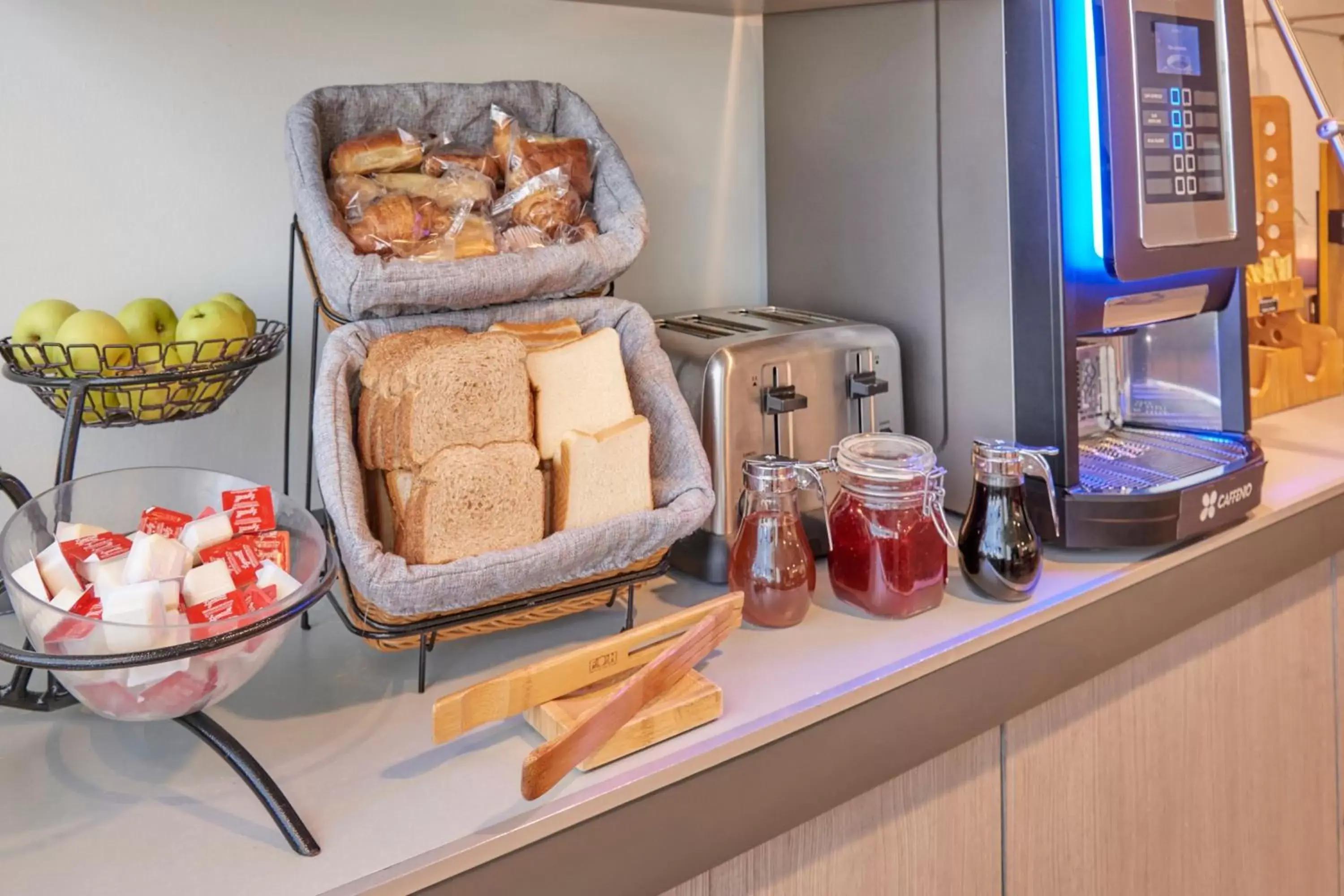 Breakfast, Food in City Express Junior by Marriott Cancun