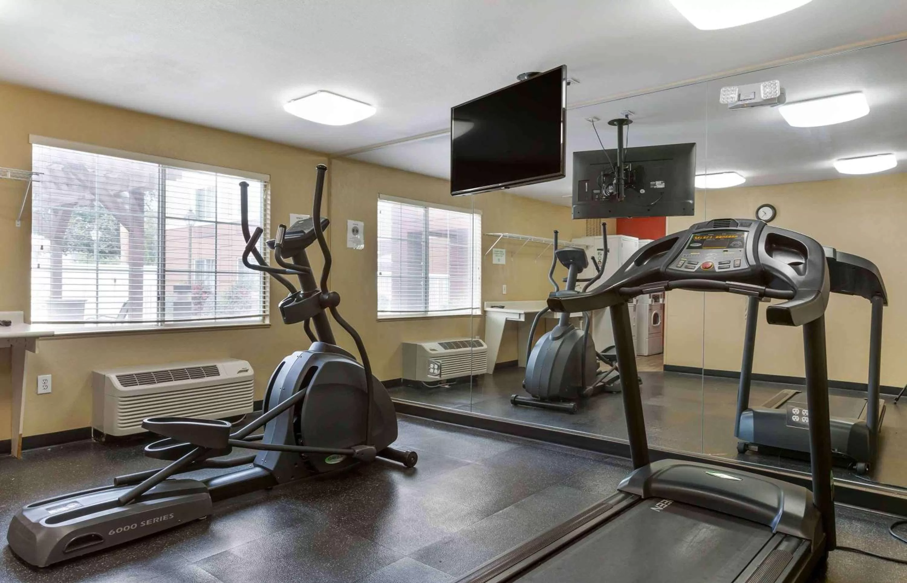 Fitness centre/facilities in Extended Stay America Suites - Phoenix - Scottsdale