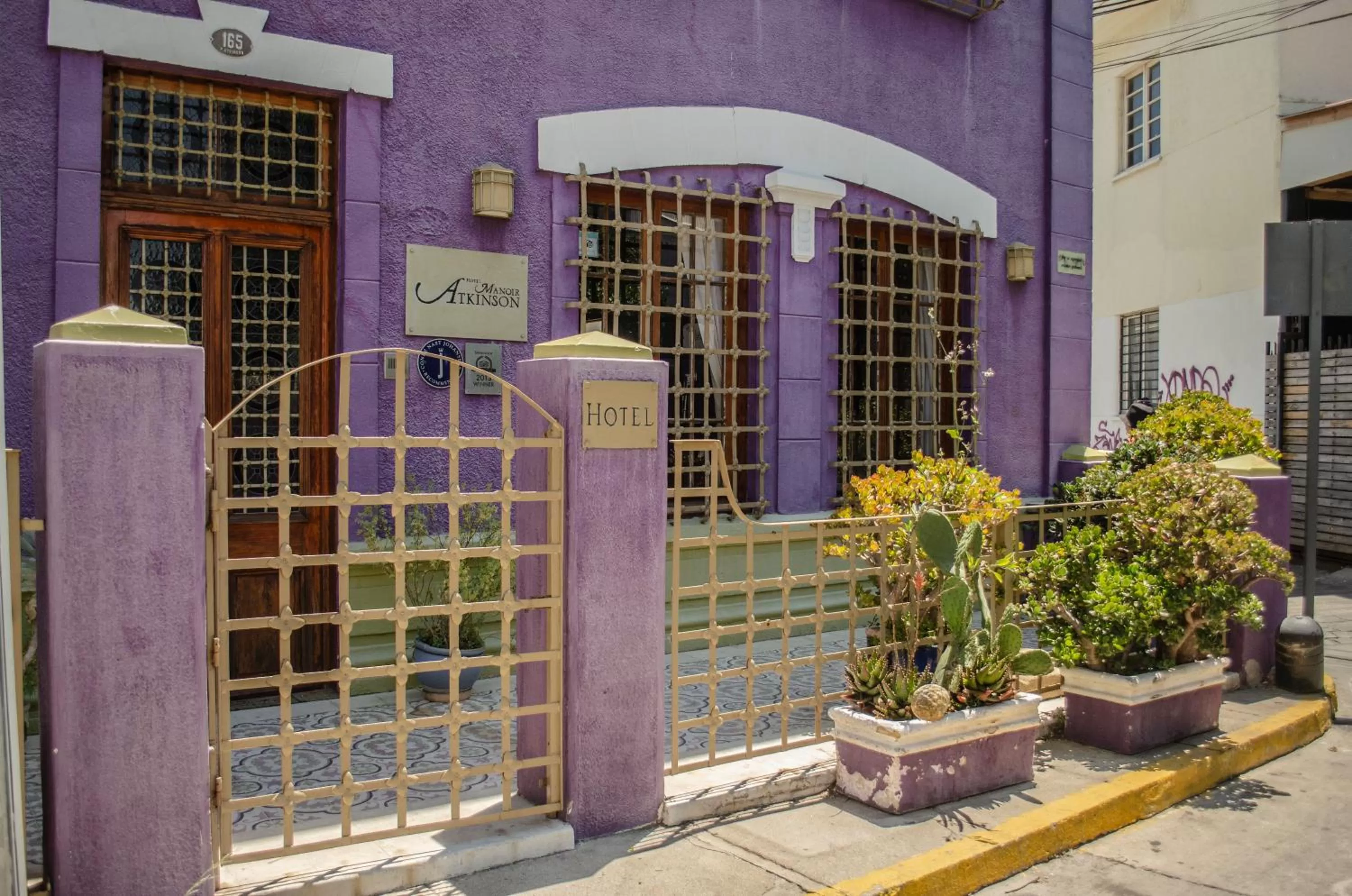 Off site in Hotel Manoir Atkinson