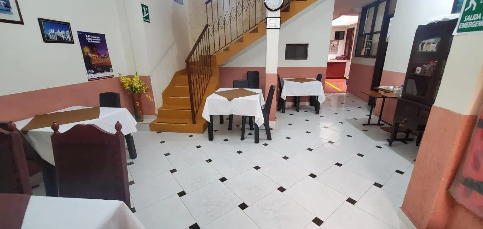 Restaurant/Places to Eat in Hotel Alcayata Popayan