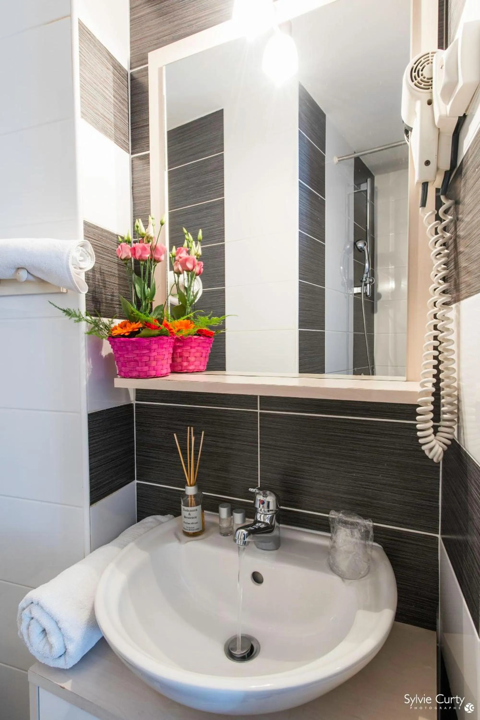 Shower in Un Hotel sur le Port