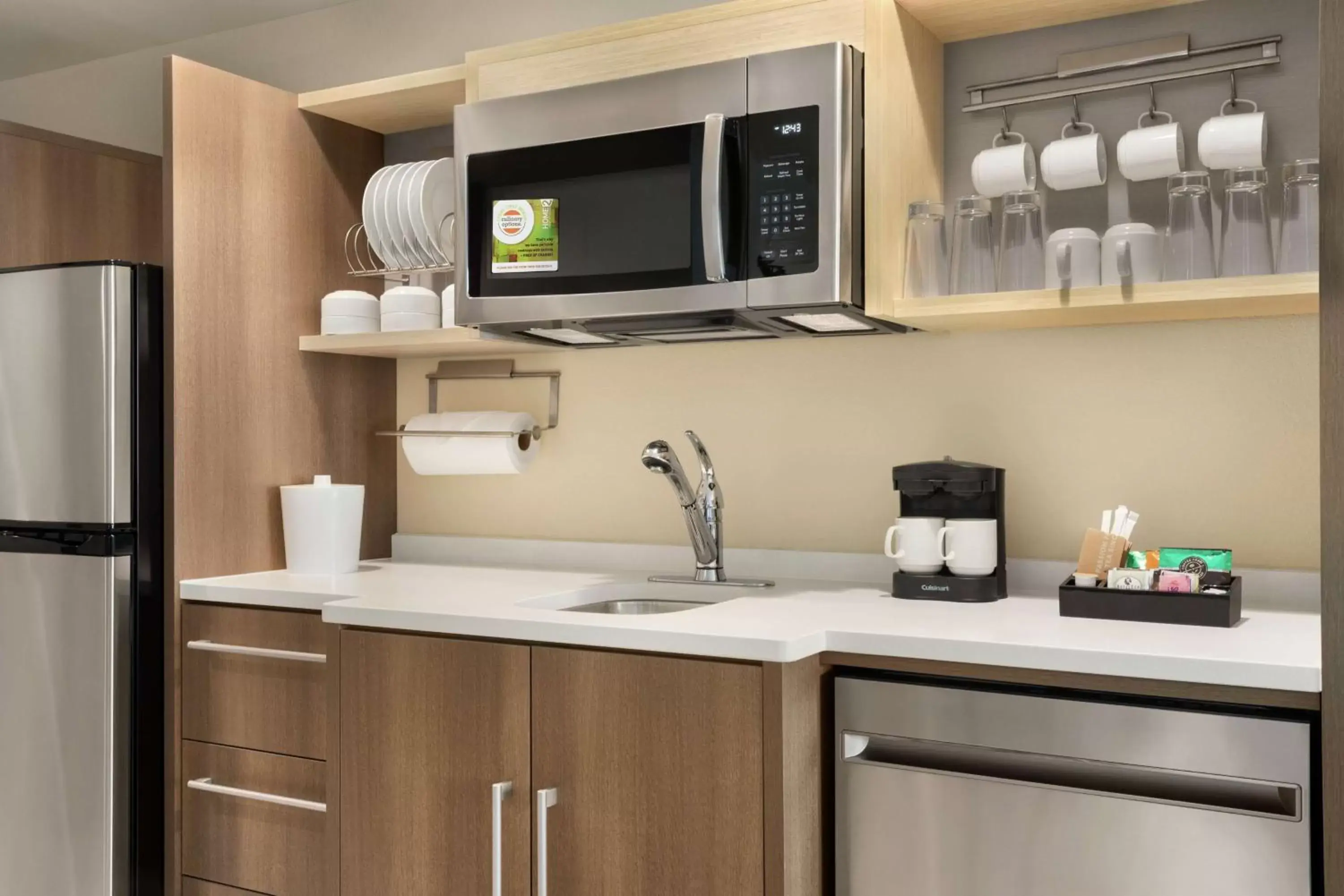 Kitchen or kitchenette, Kitchen/Kitchenette in Home2 Suites By Hilton Overland Park, Ks