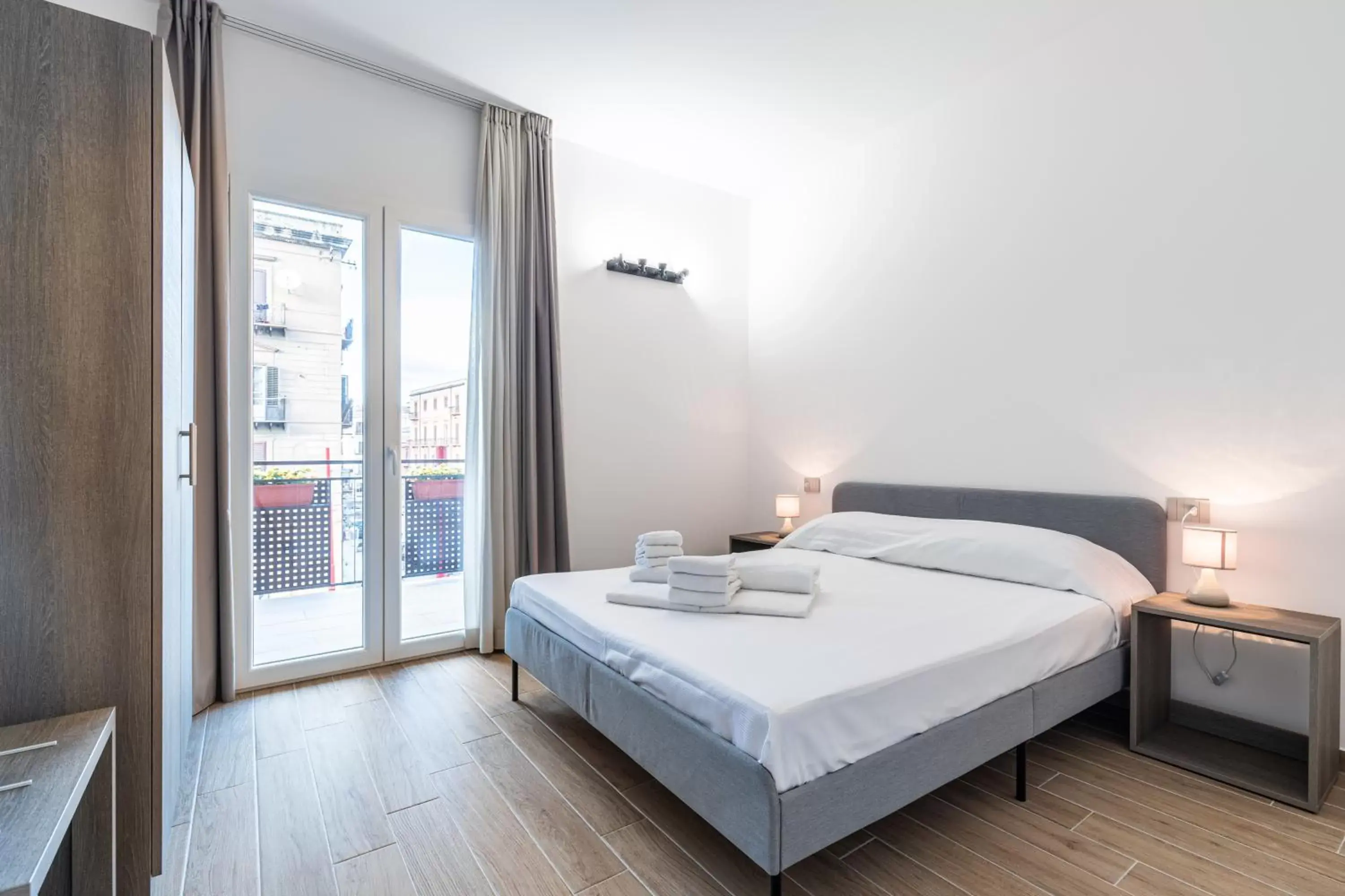 Nearby landmark, Bed in Solemar Sicilia - Multi Suite Nearby landmark, Bed in Solemar Sicilia - Multi Suite