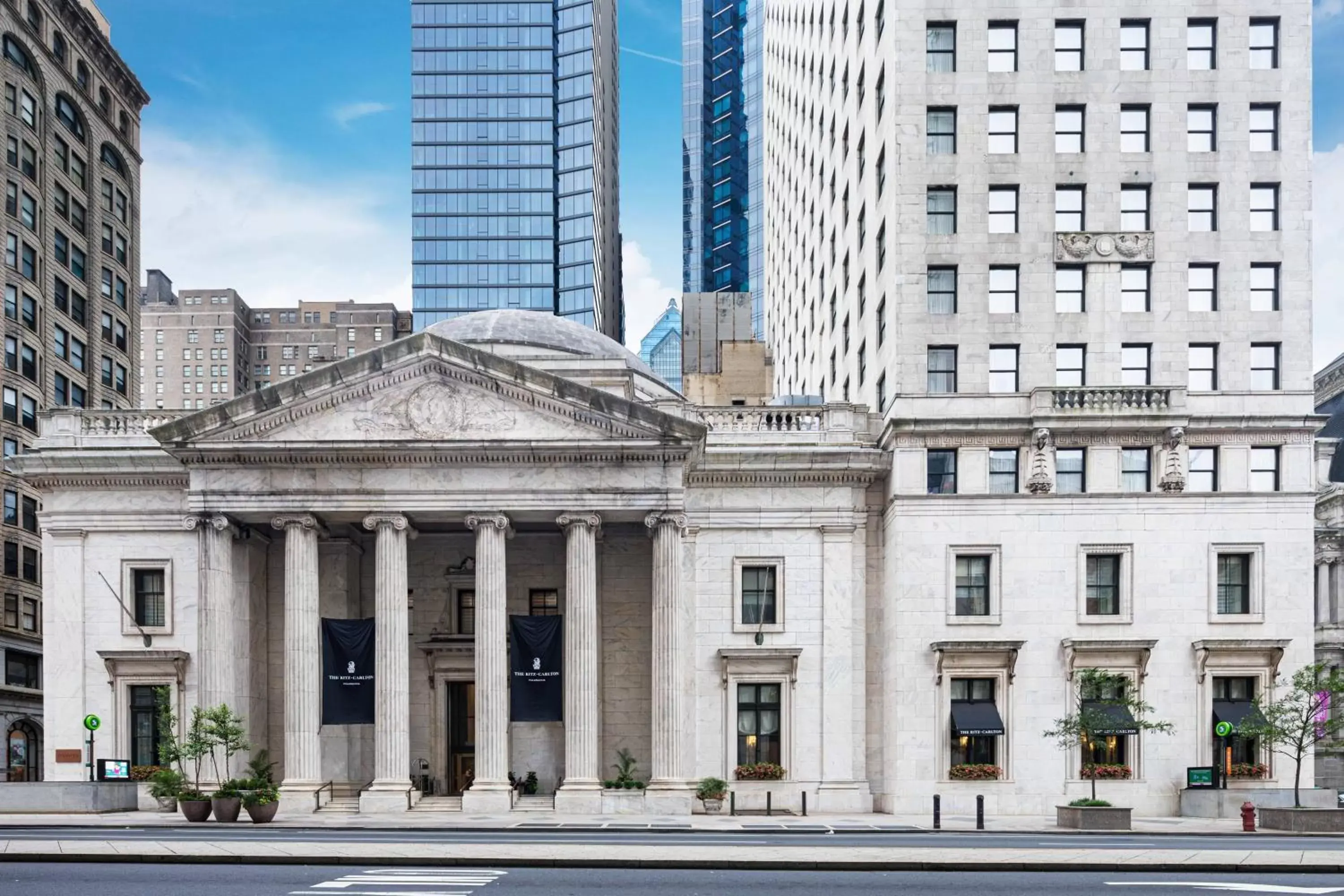 Property building in The Ritz-Carlton, Philadelphia