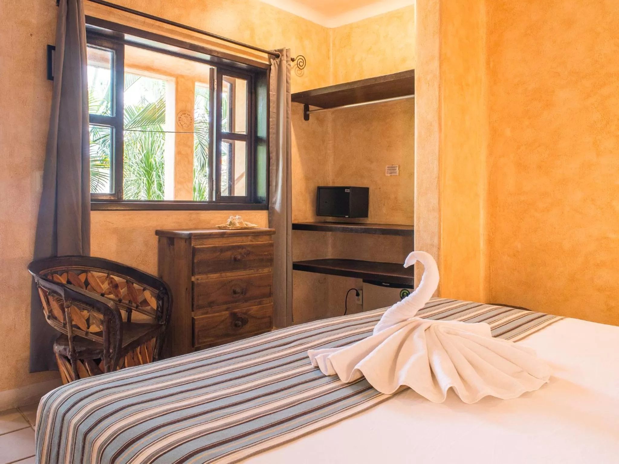 Photo of the whole room, Bed in Hotel Barrio Latino