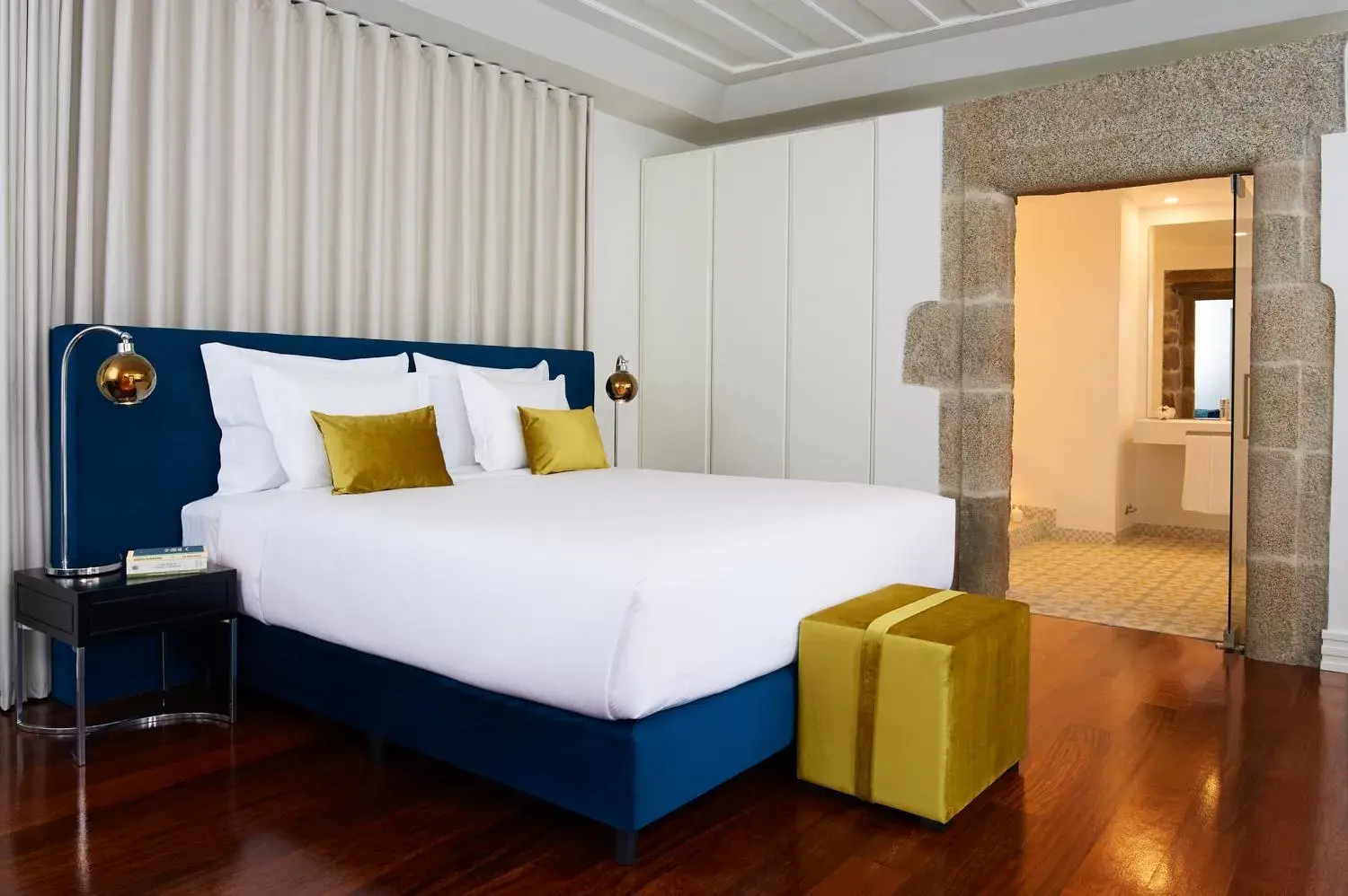 Toilet, Bed in Convento do Seixo Boutique Hotel & Spa