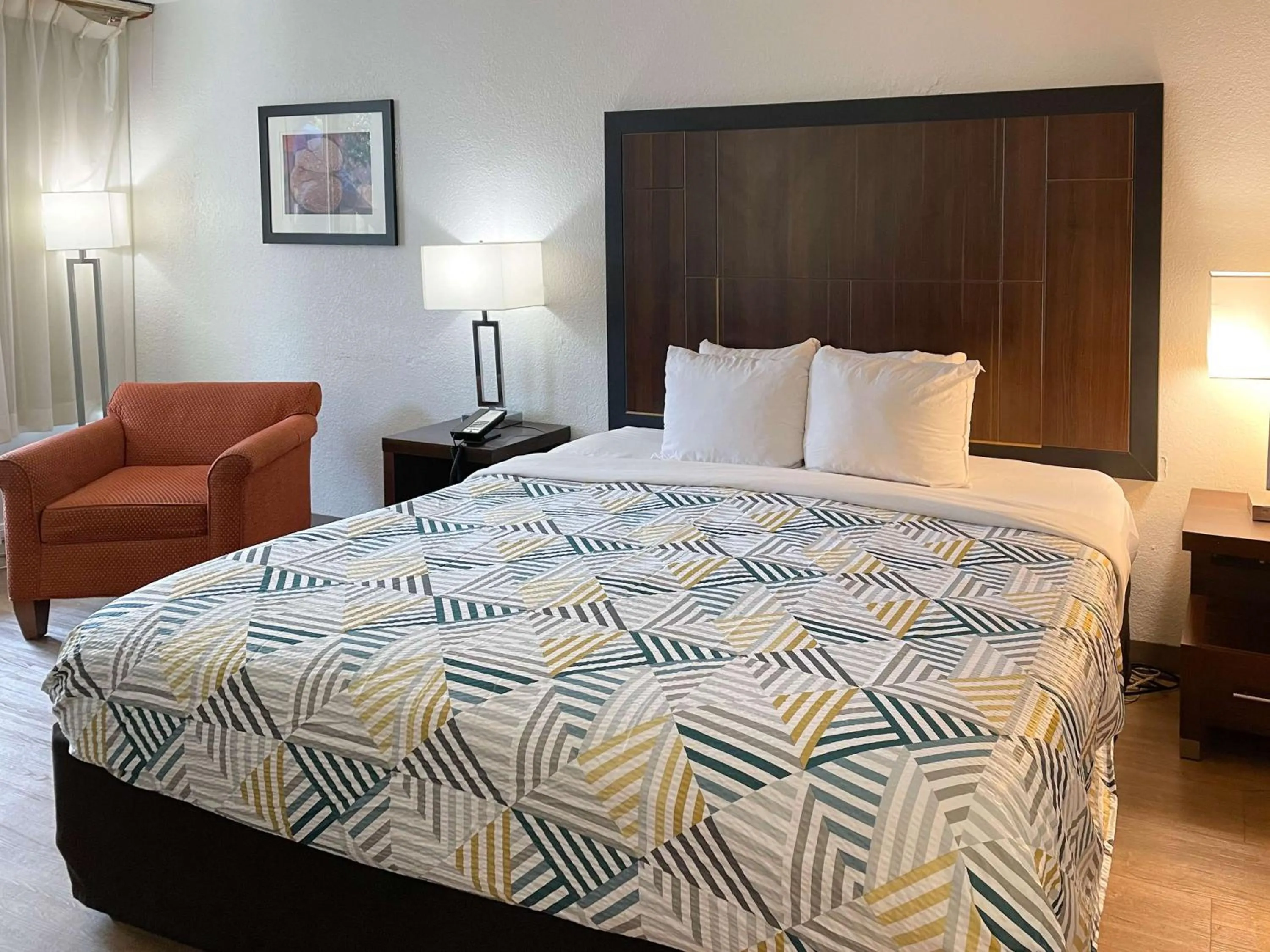 Bedroom, Bed in Motel 6 Opelika AL