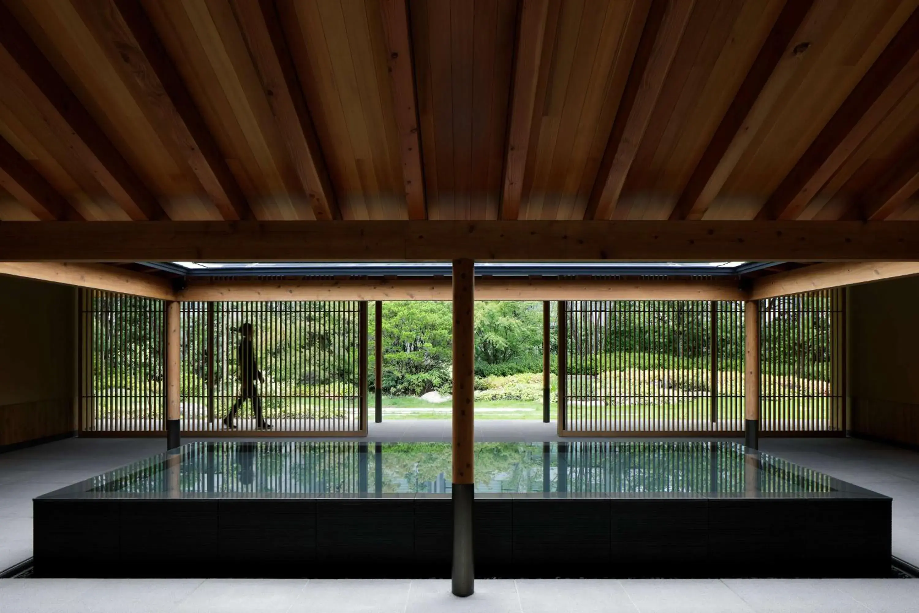 Property building in ROKU KYOTO, LXR Hotels & Resorts by Hilton Property building in ROKU KYOTO, LXR Hotels & Resorts by Hilton