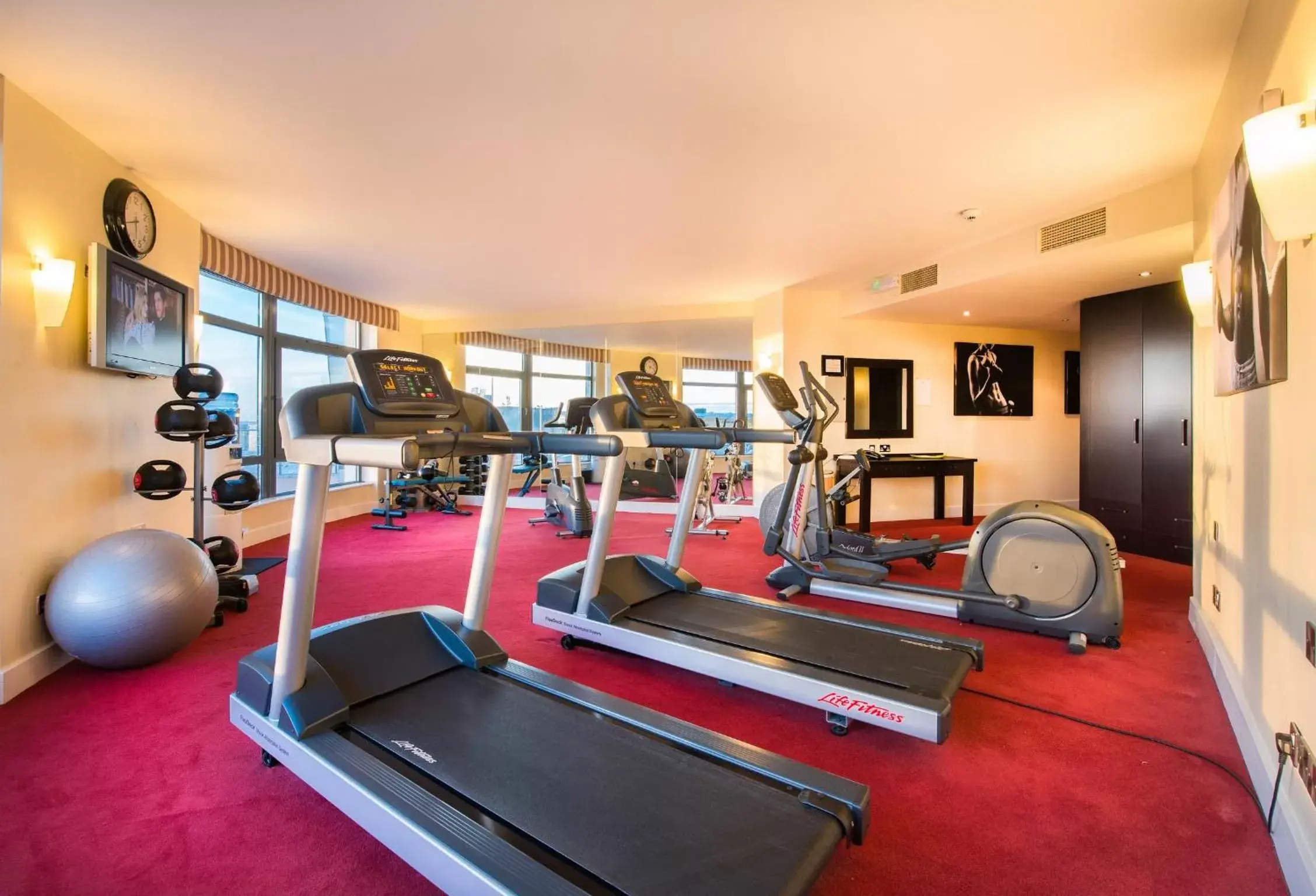 Fitness centre/facilities, Fitness Center/Facilities in Cork International Hotel