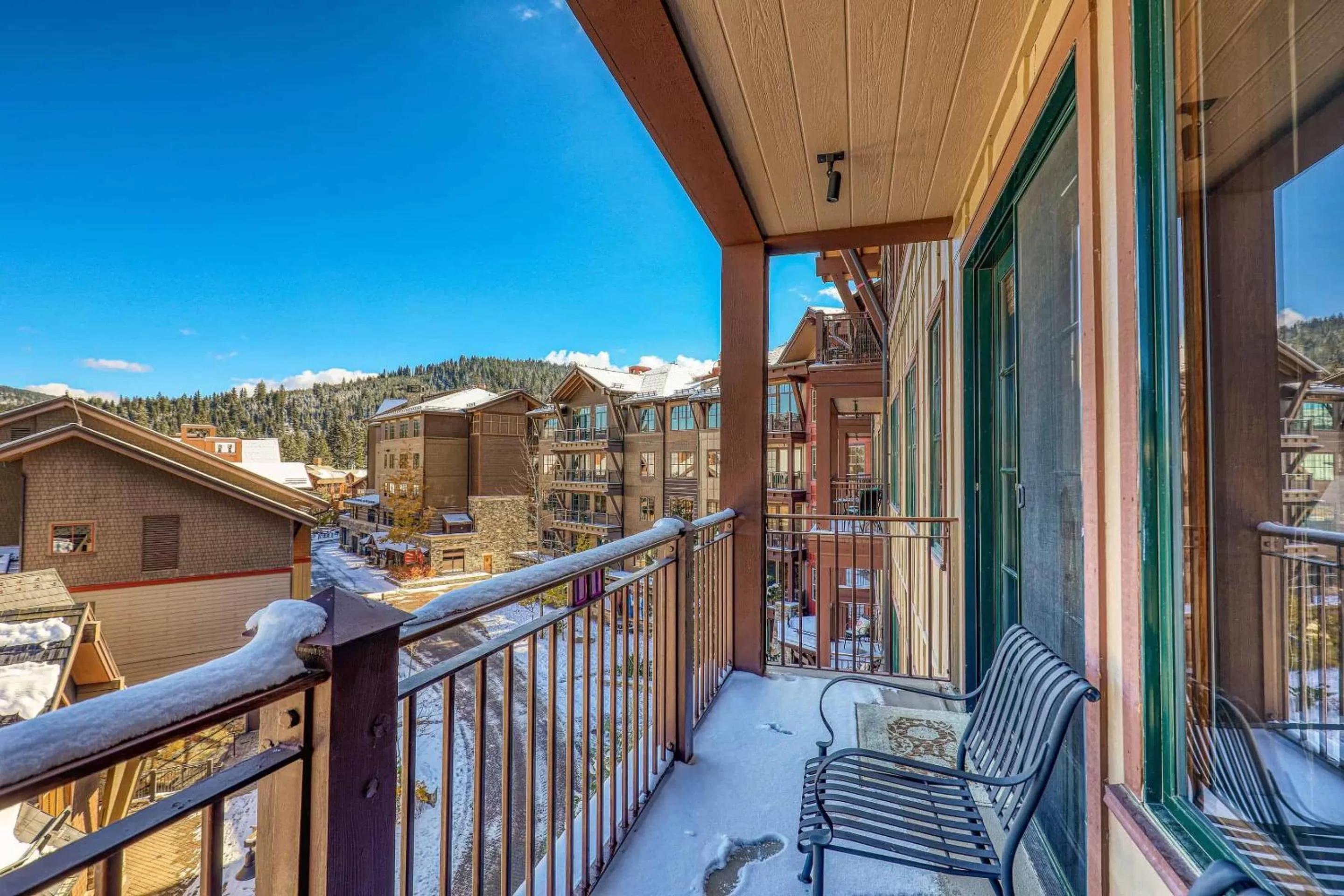 Balcony/Terrace in East West Hospitality at Tahoe