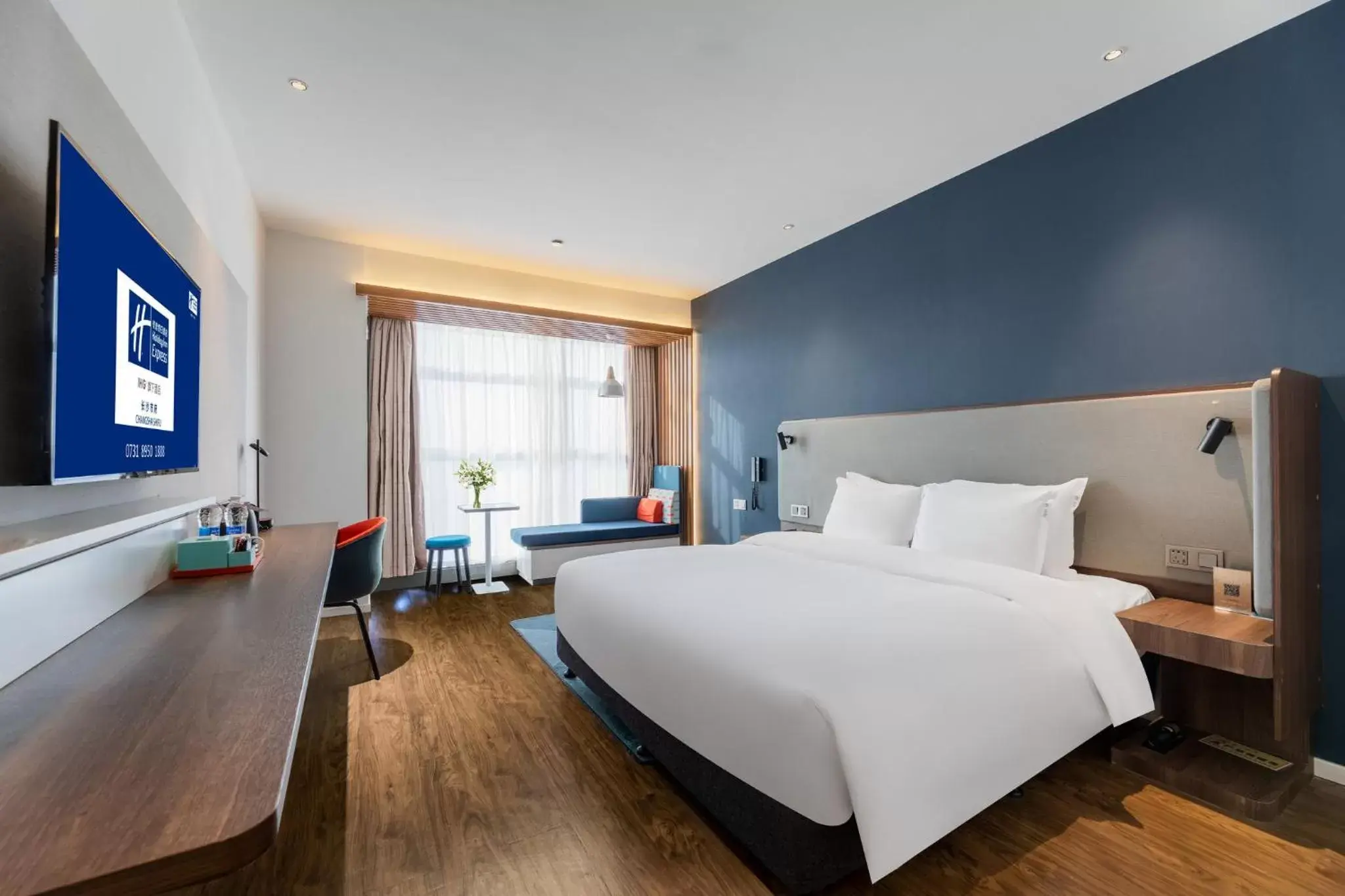 Photo of the whole room in Holiday Inn Express Changsha Shifu, an IHG Hotel