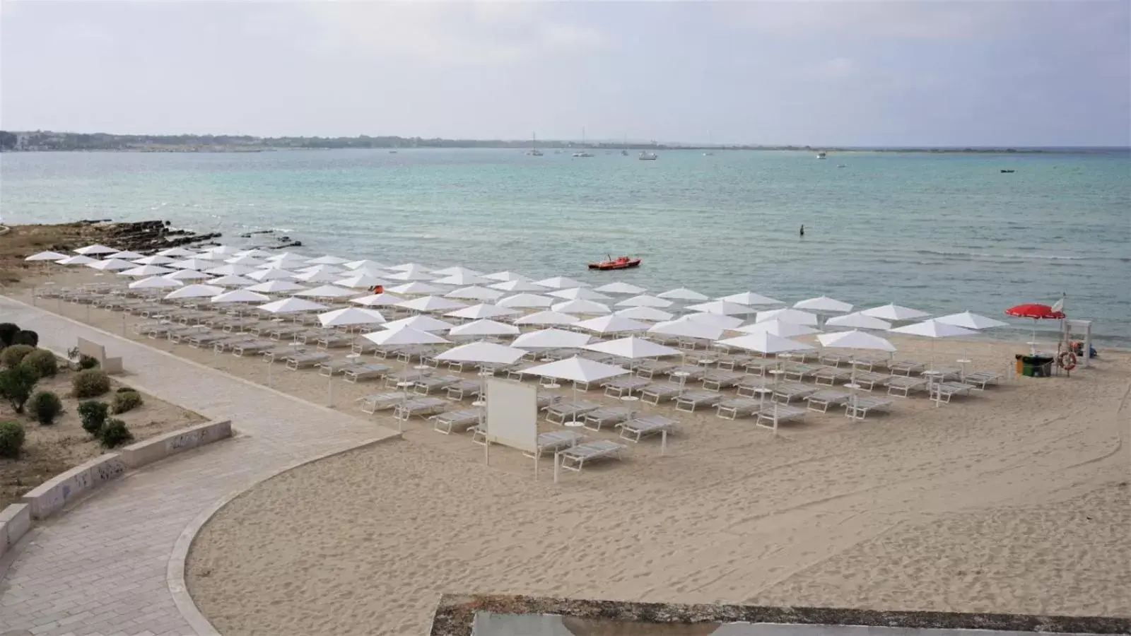 Beach in Hotel Riva Del Sole