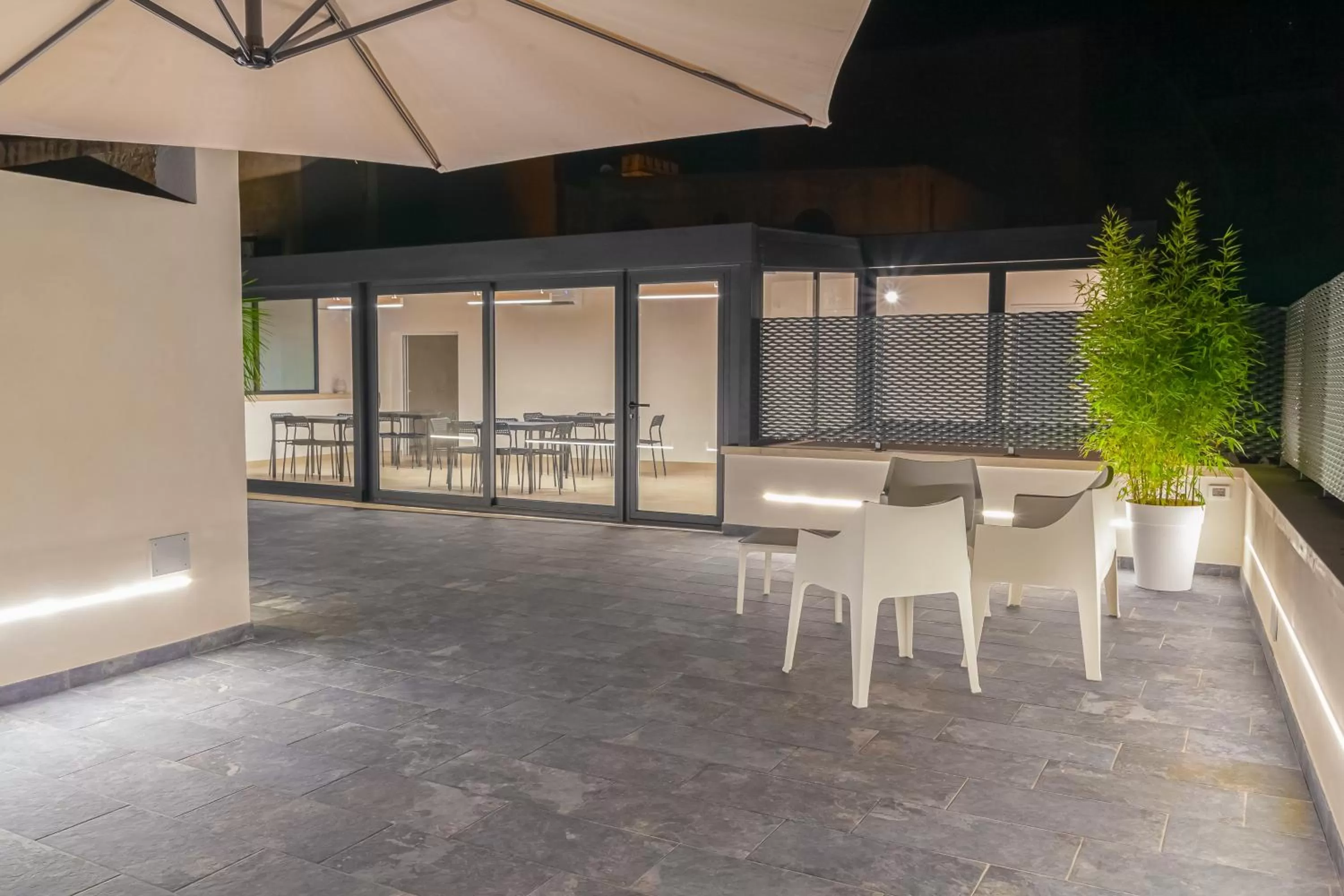 Balcony/Terrace in Isgrò Rooms