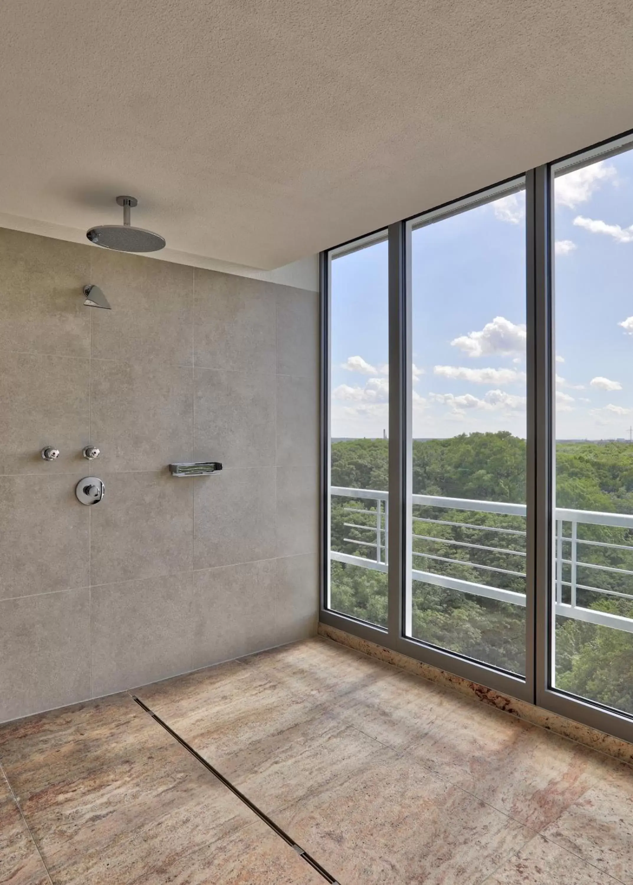 Spa and wellness centre/facilities in H4 Hotel Frankfurt Messe Spa and wellness centre/facilities in H4 Hotel Frankfurt Messe