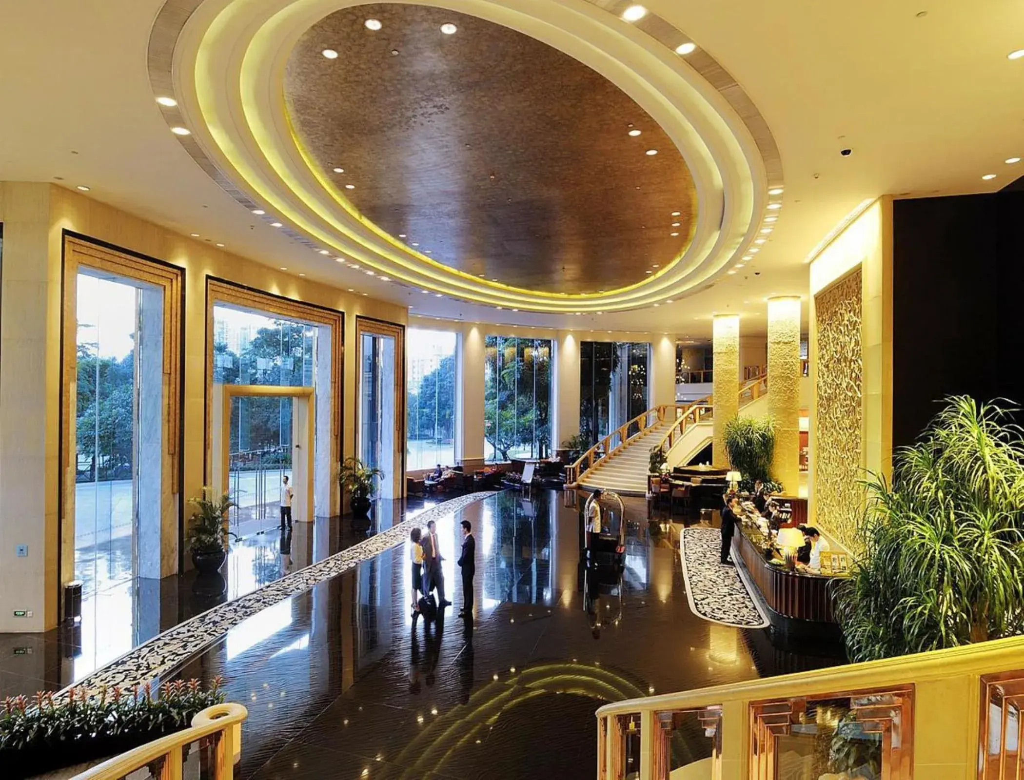 Lobby or reception in Parklane Hotel