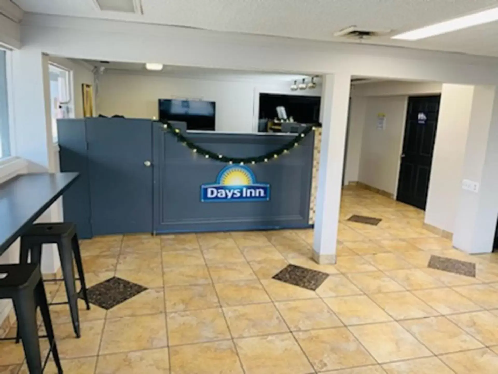 Lobby or reception in Days Inn and Suites by Wyndham Port Huron Lobby or reception in Days Inn and Suites by Wyndham Port Huron