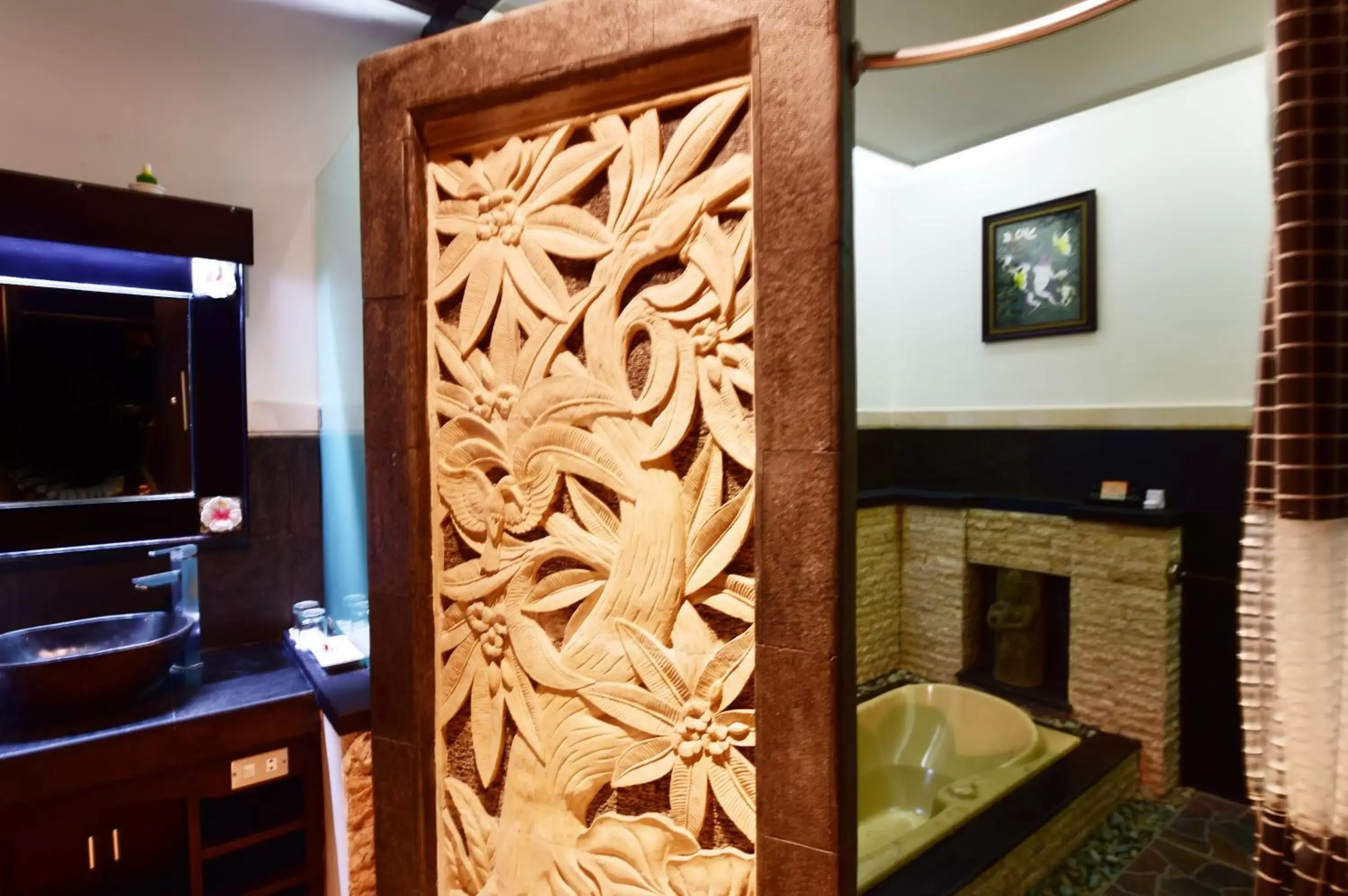 Bathroom, TV/Entertainment Center in Satriya Cottages