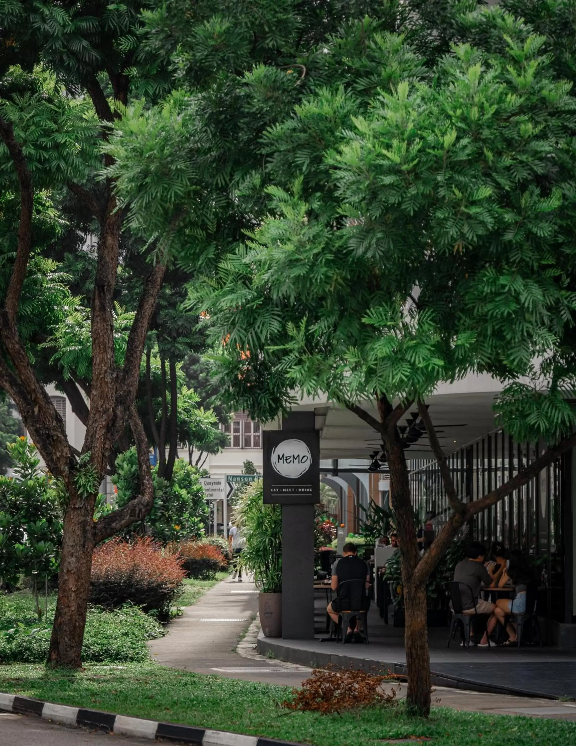 Restaurant/places to eat in Studio M Hotel Restaurant/places to eat in Studio M Hotel