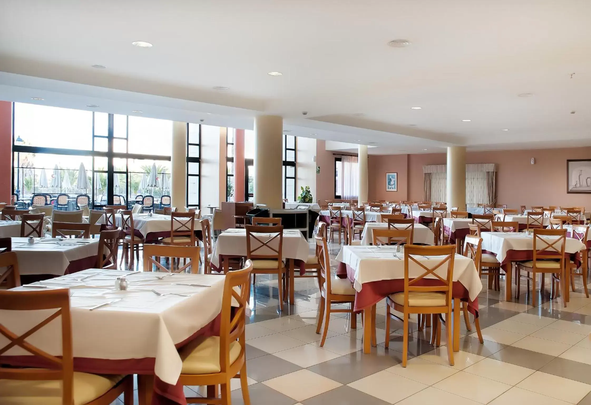 Restaurant/places to eat in Grand Muthu Golf Plaza Hotel & Spa Restaurant/places to eat in Grand Muthu Golf Plaza Hotel & Spa