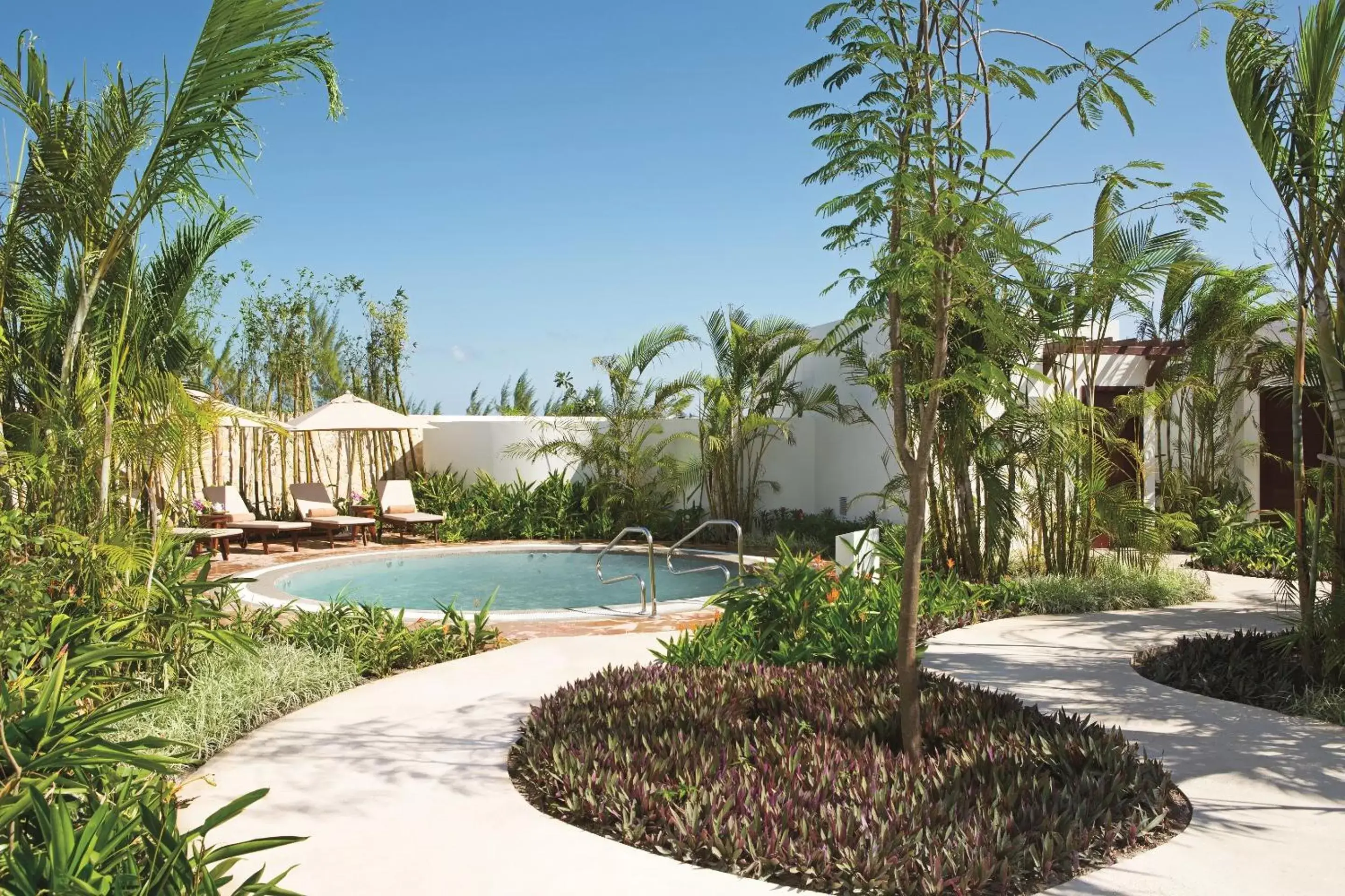 Garden, Swimming Pool in Secrets Playa Mujeres Golf & Spa Resort - All Inclusive Adults Only