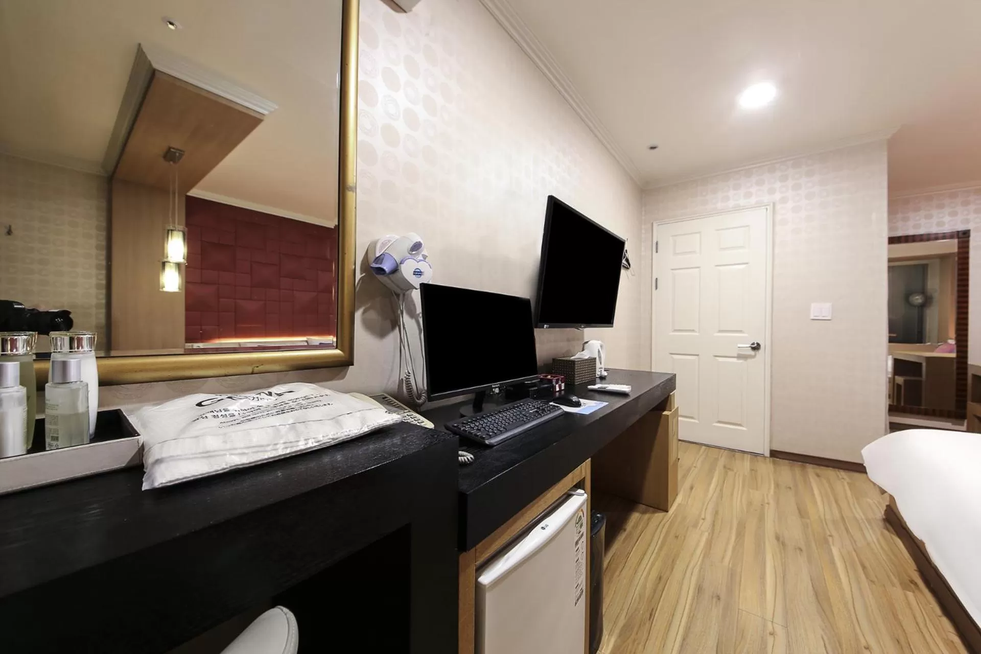 Bed in Central Hotel